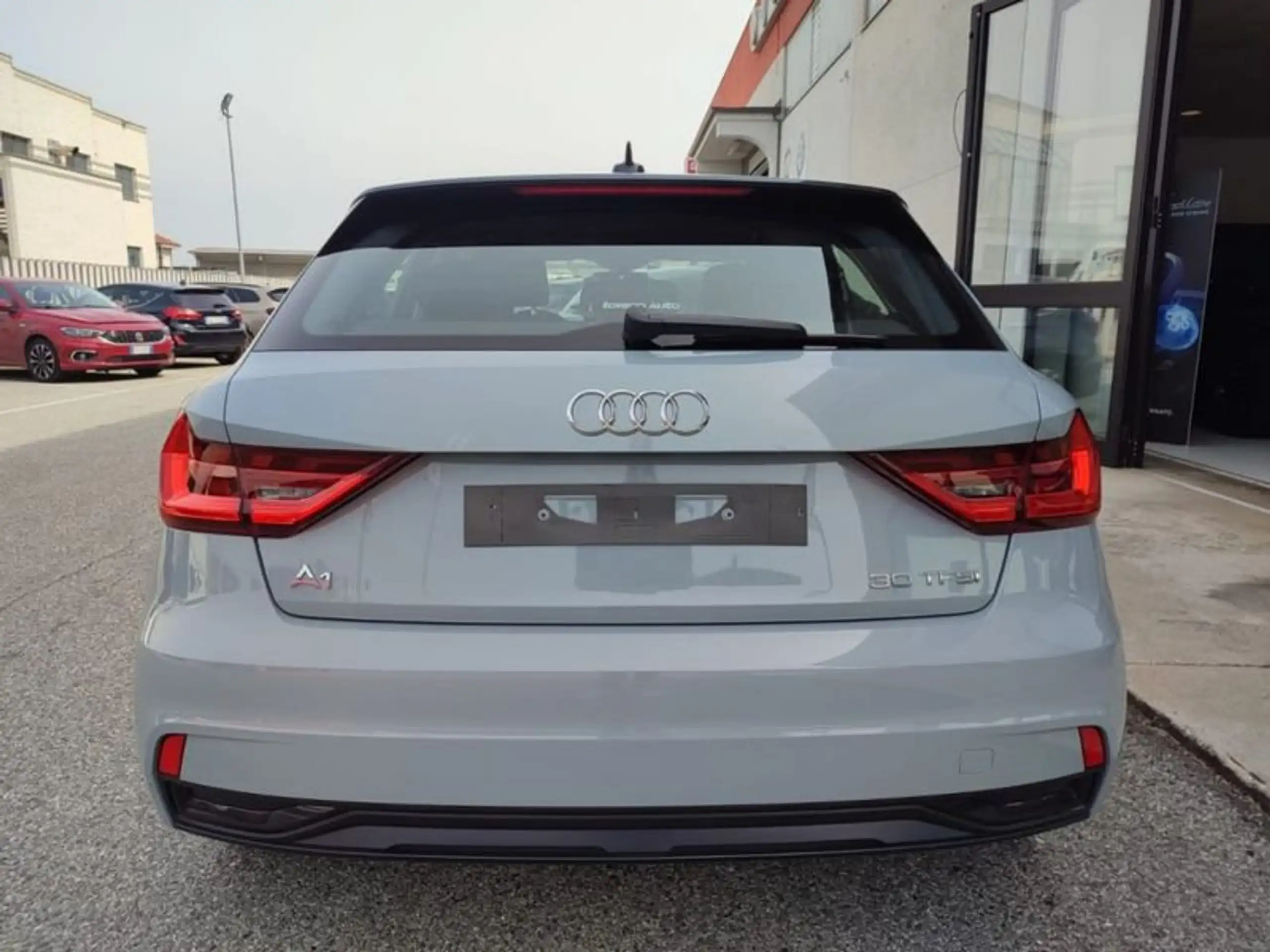 Audi - A1