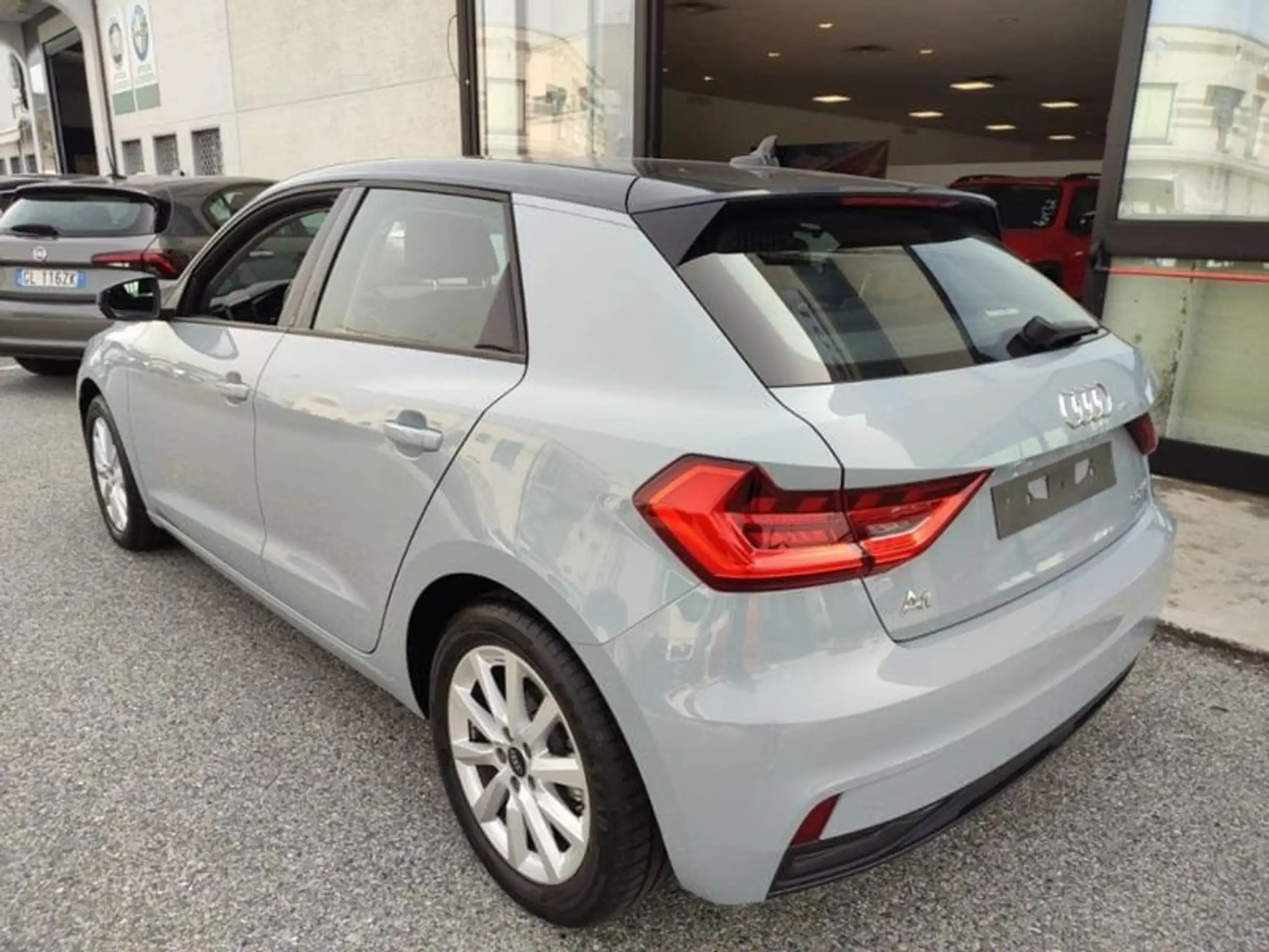 Audi - A1