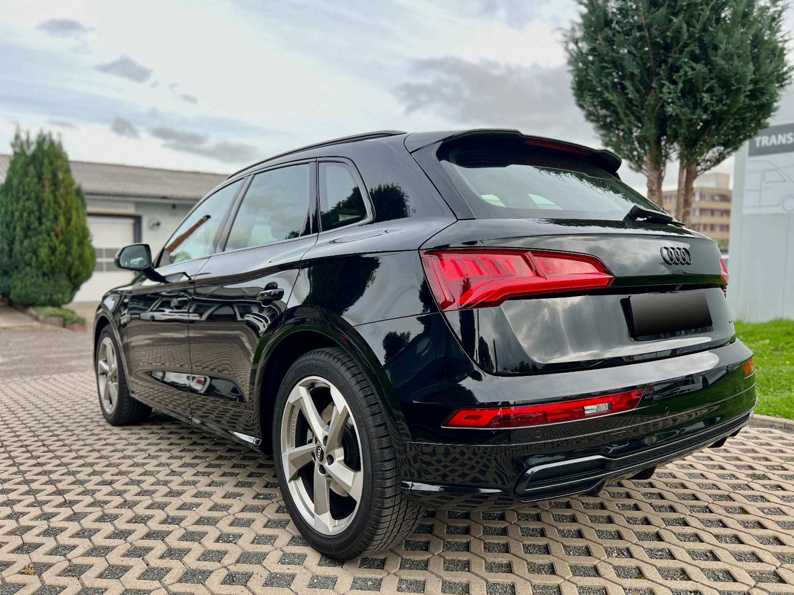 Audi - Q5