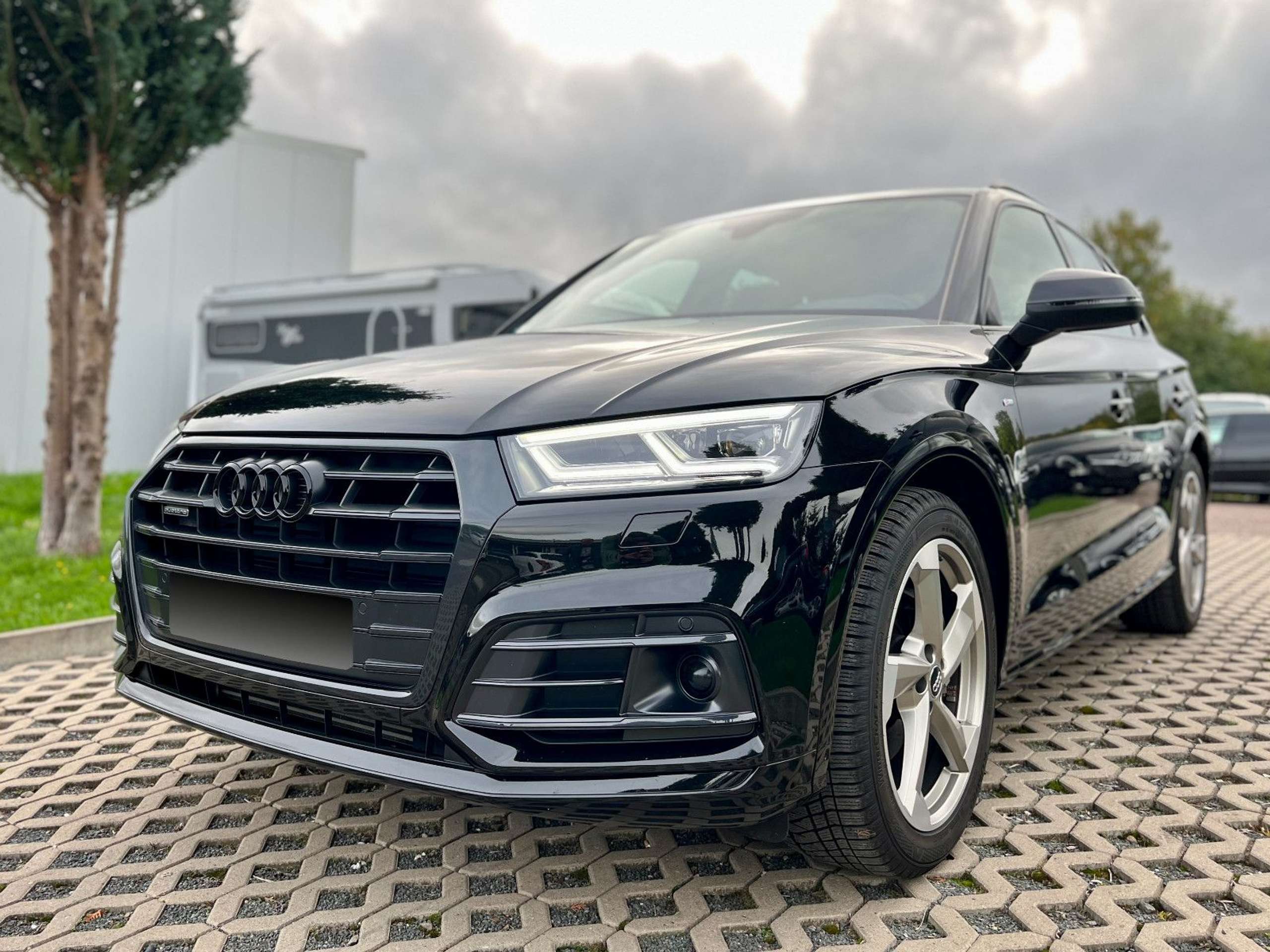 Audi - Q5