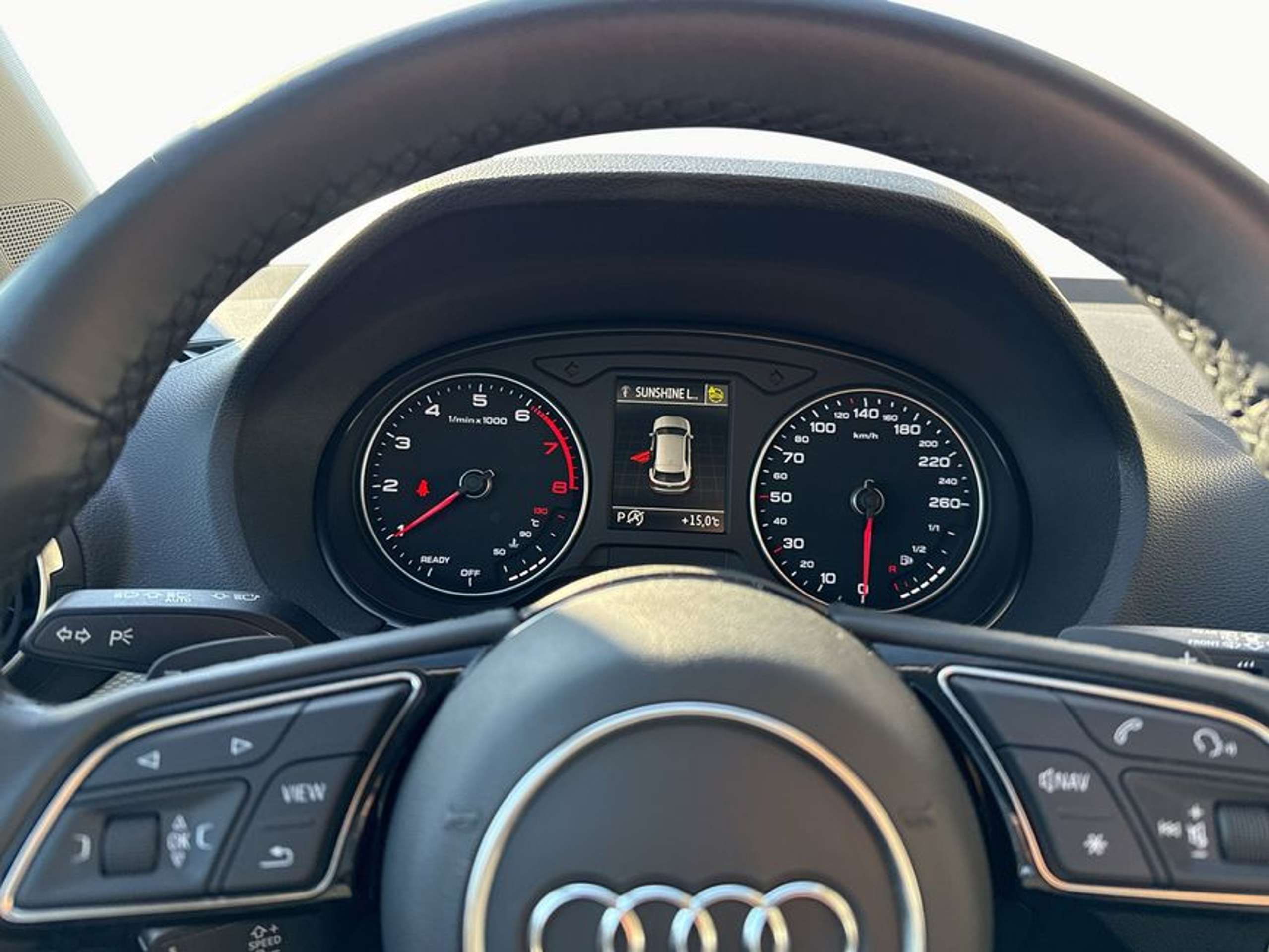 Audi - Q2