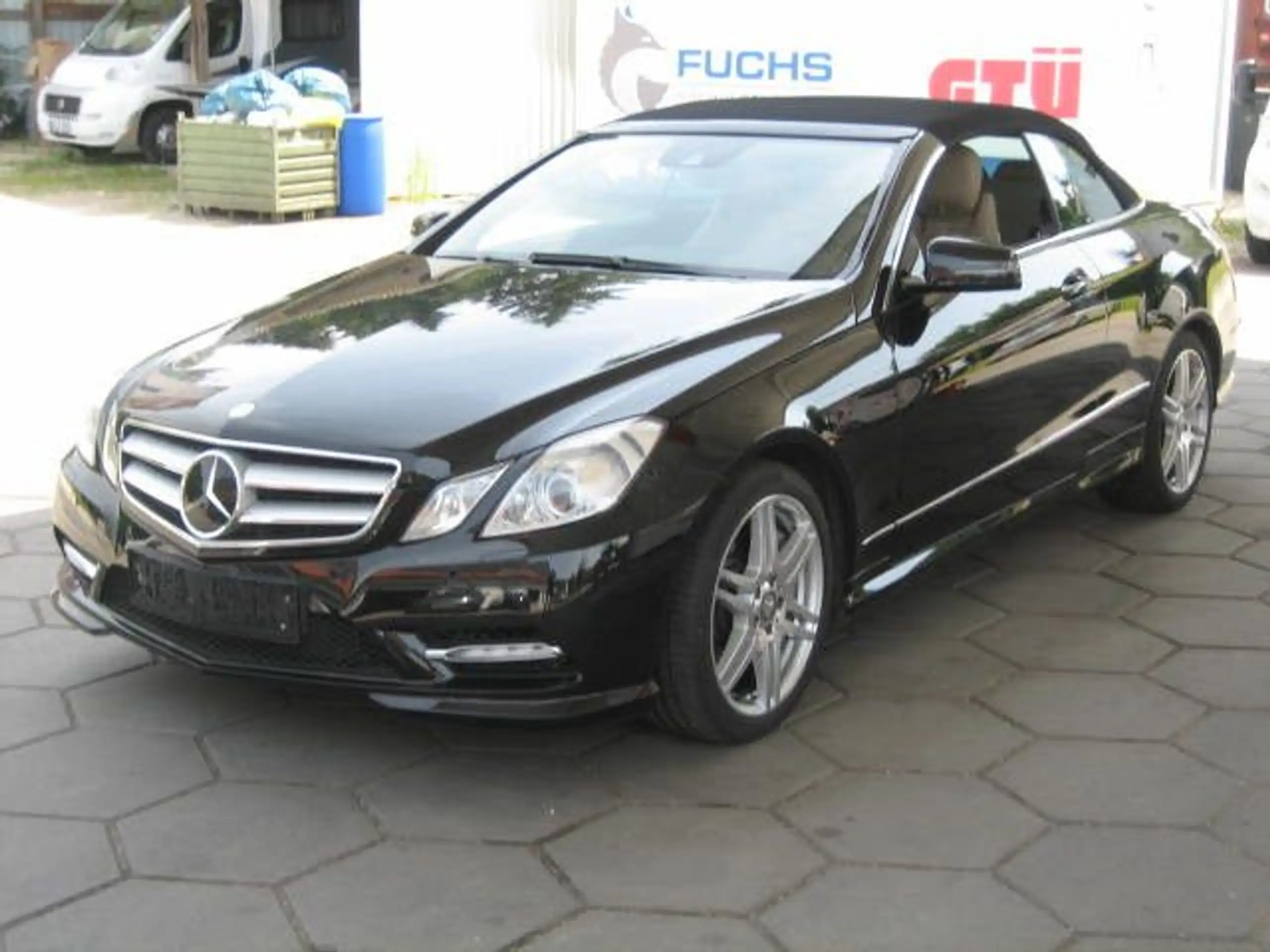 Mercedes-Benz - E 500