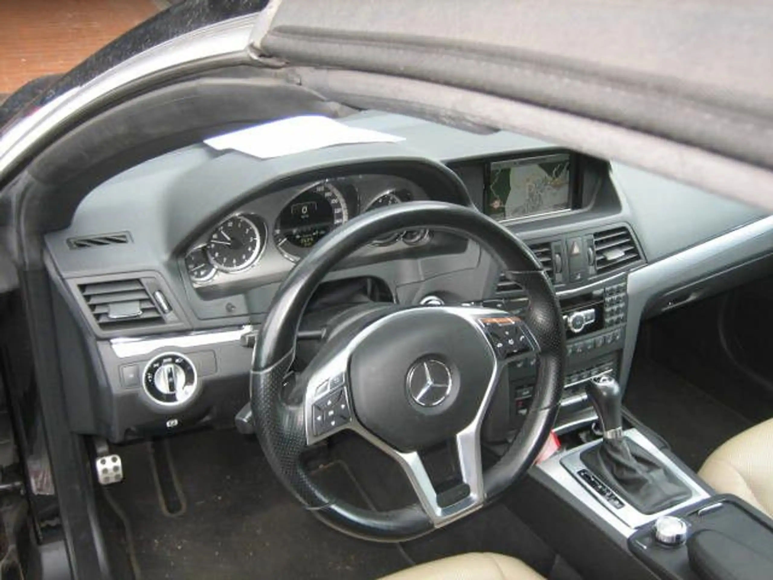 Mercedes-Benz - E 500