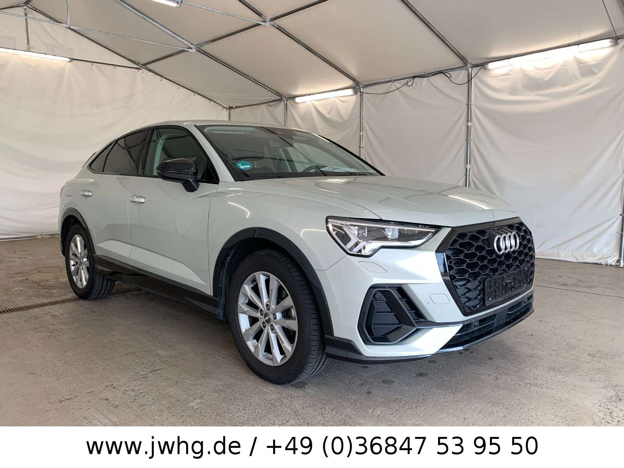 Audi - Q3