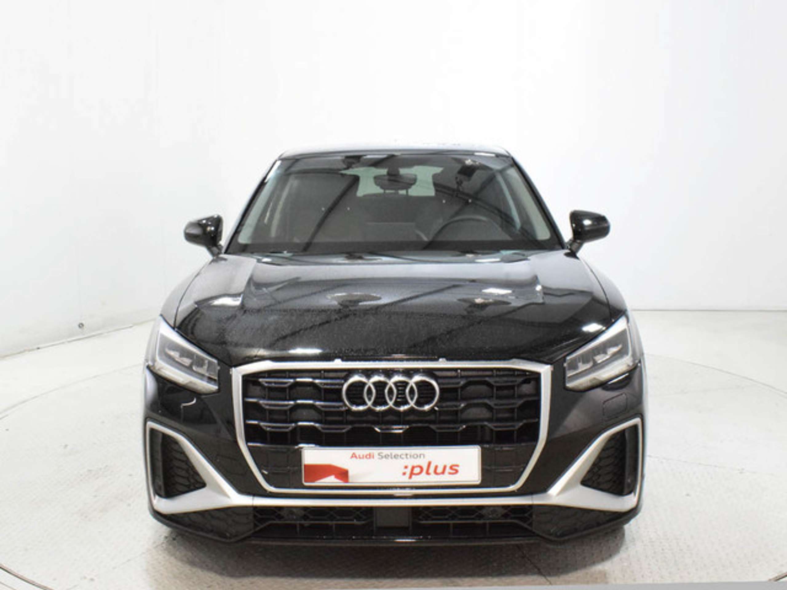 Audi - Q2