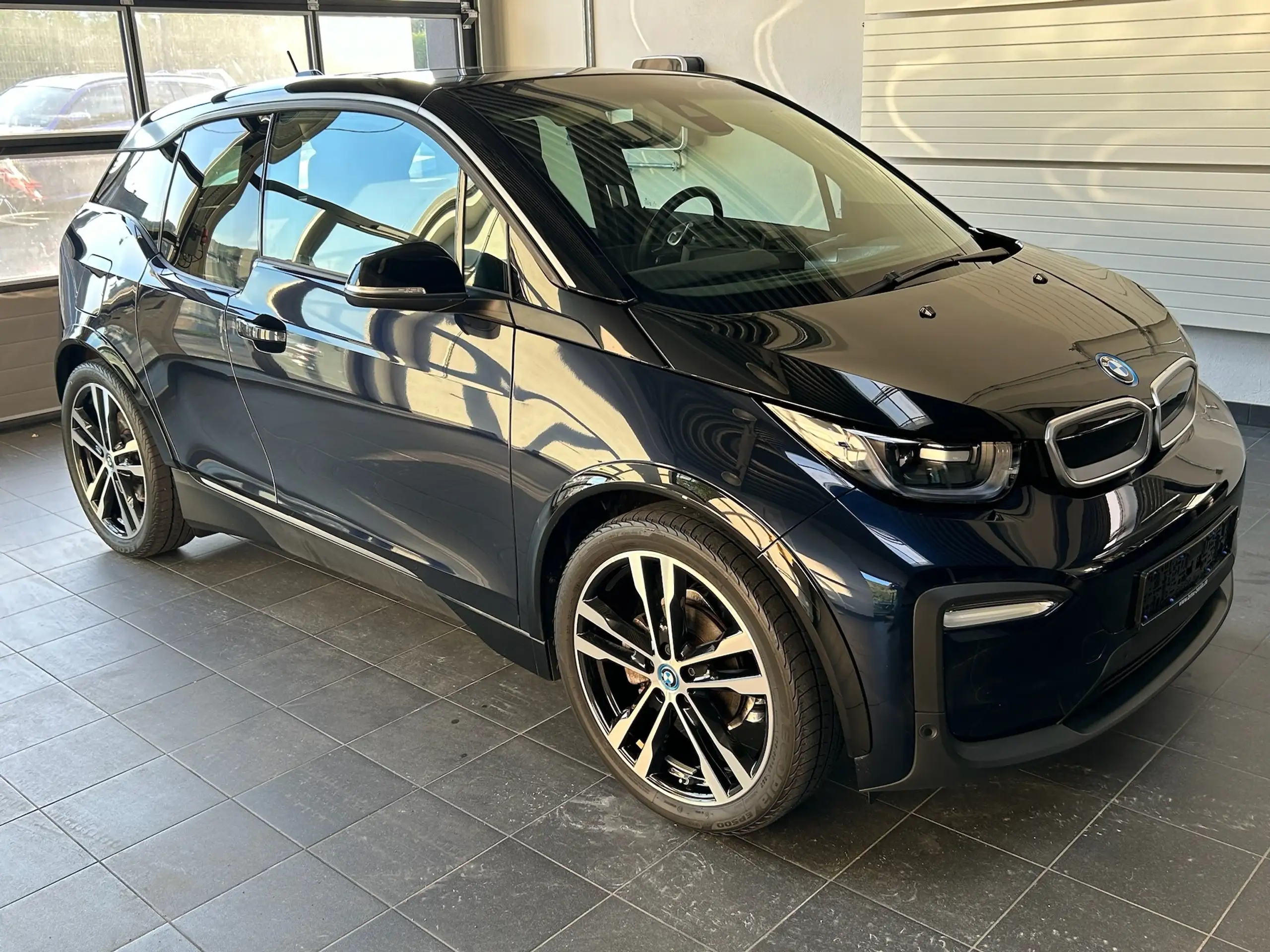 BMW - i3