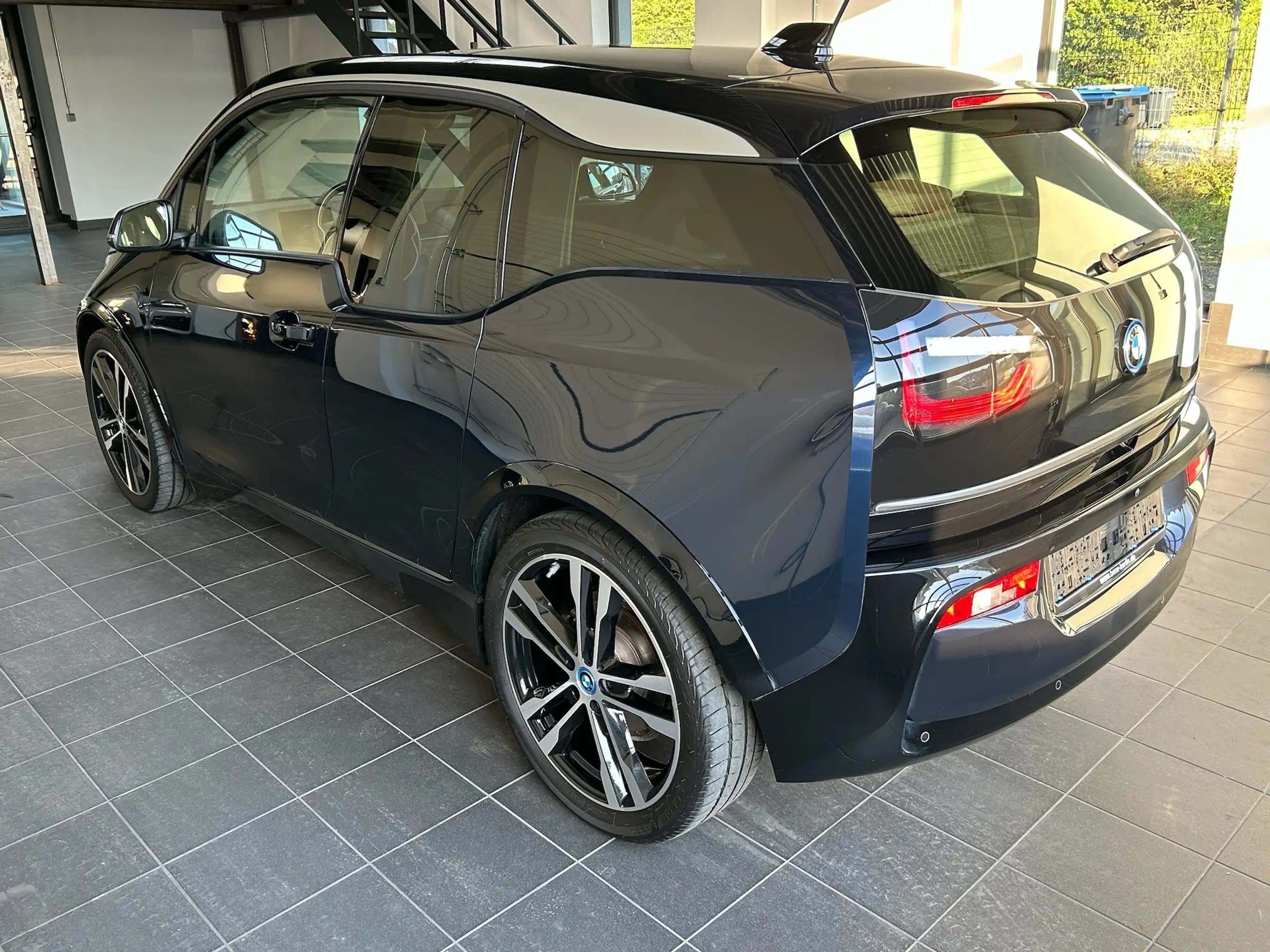 BMW - i3