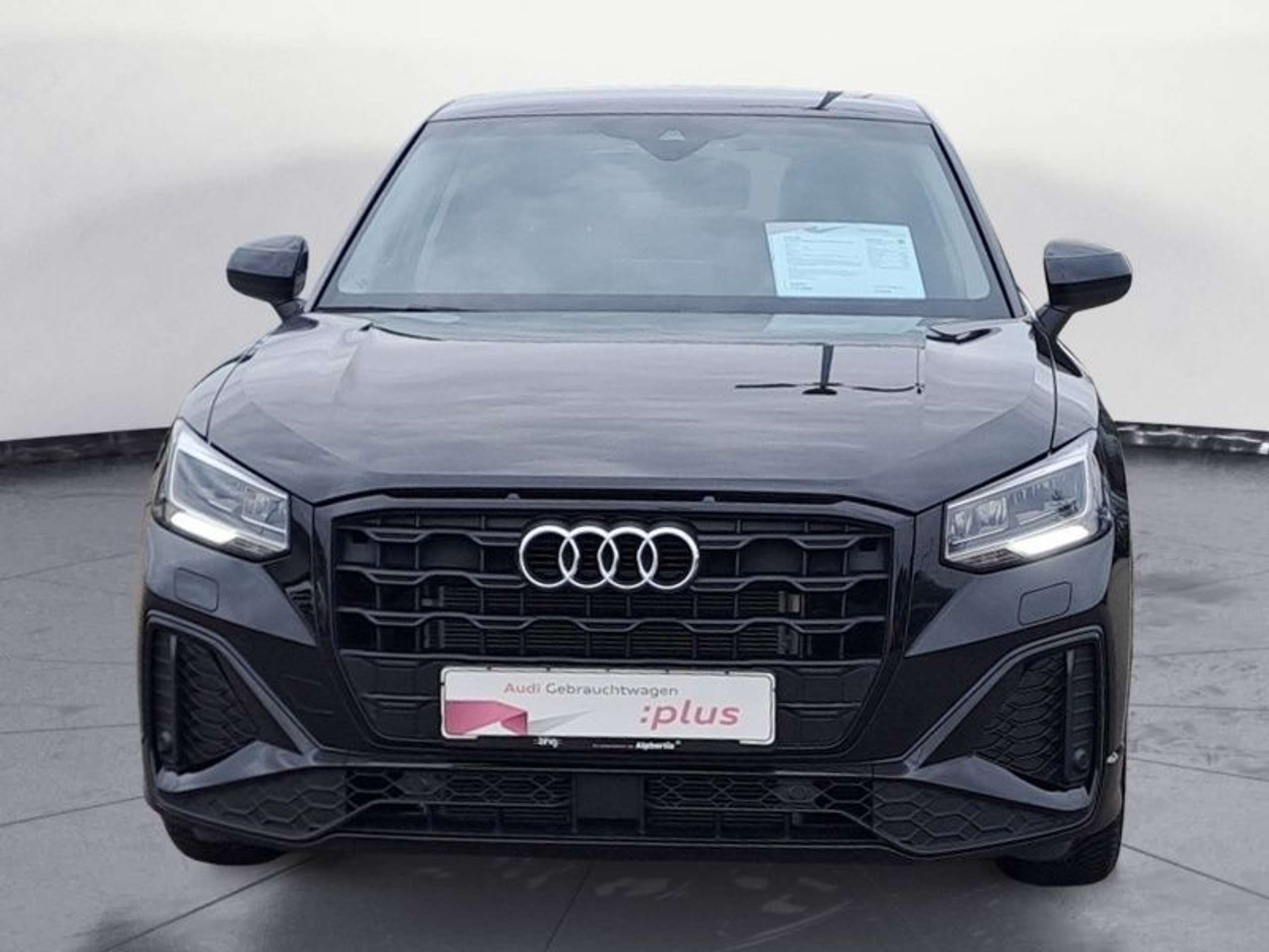 Audi - Q2