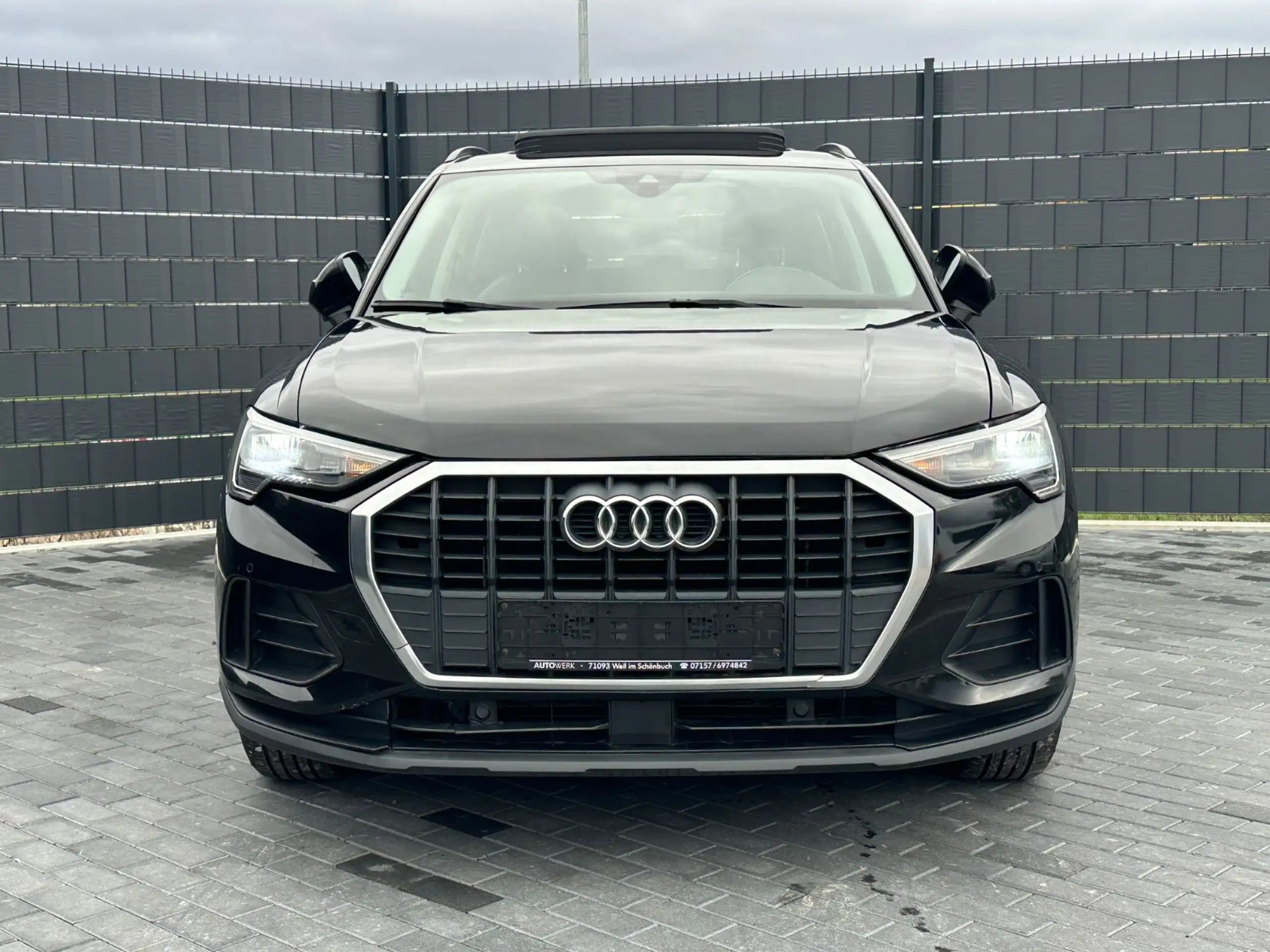 Audi - Q3