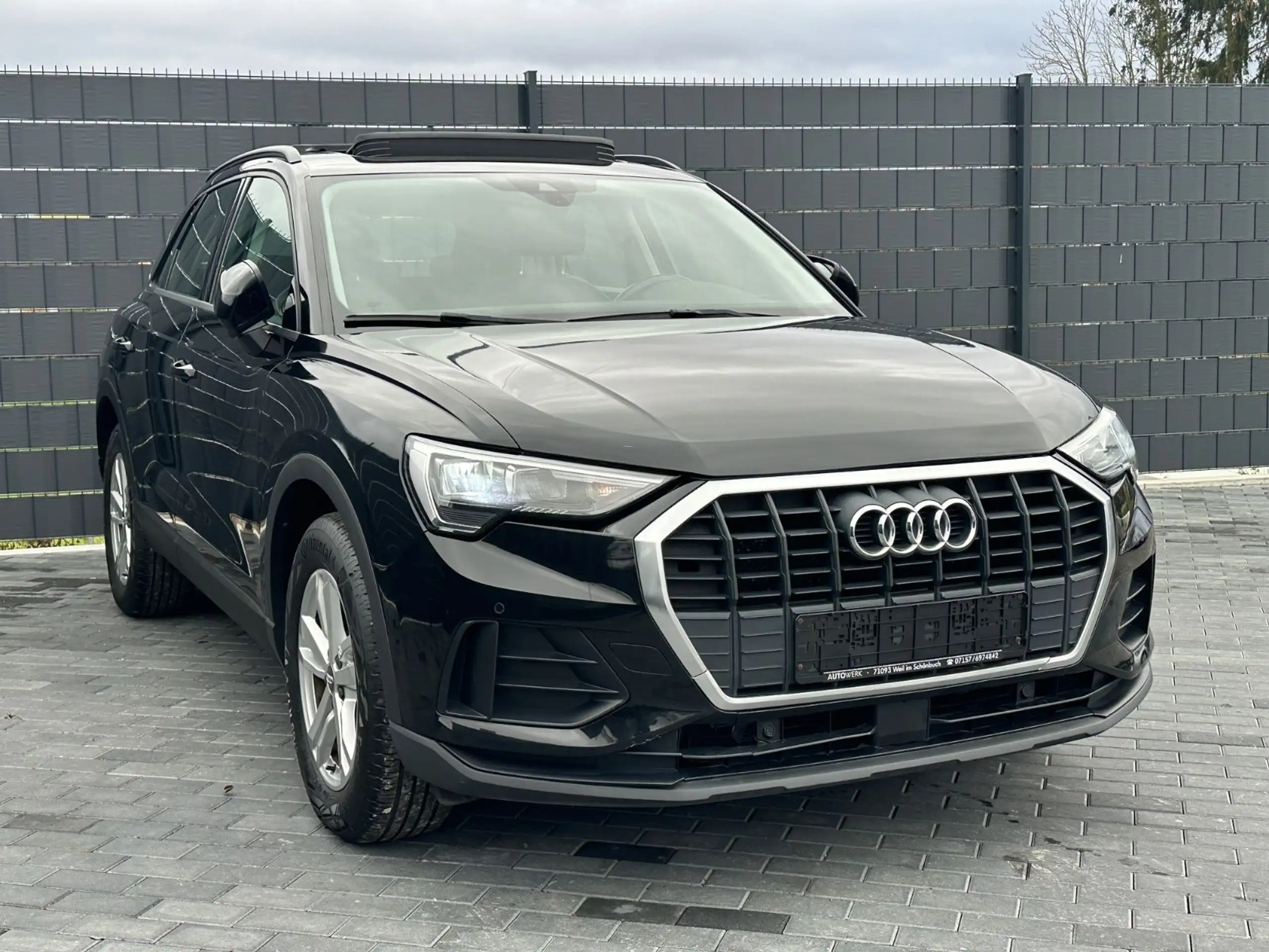 Audi - Q3