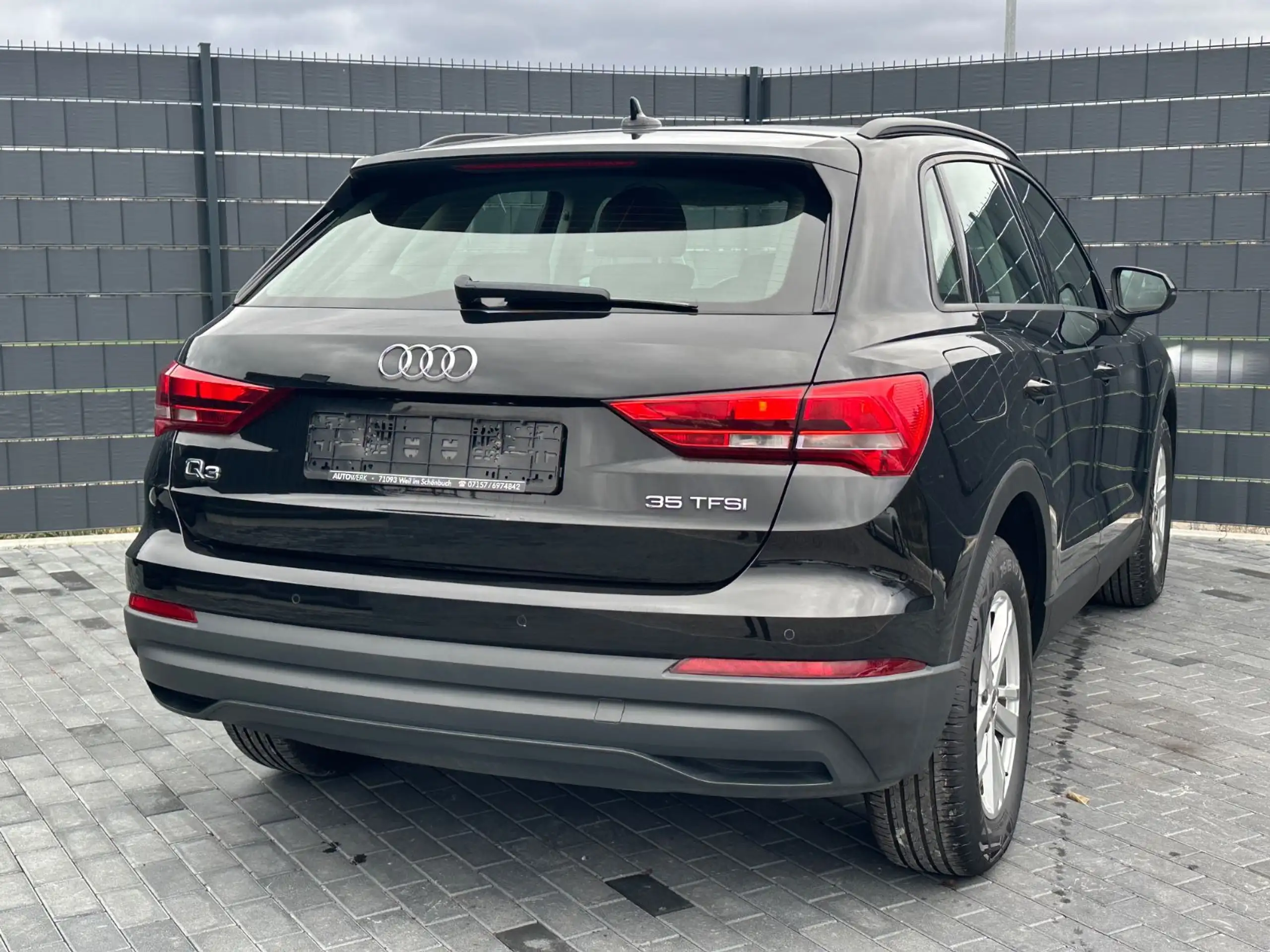 Audi - Q3