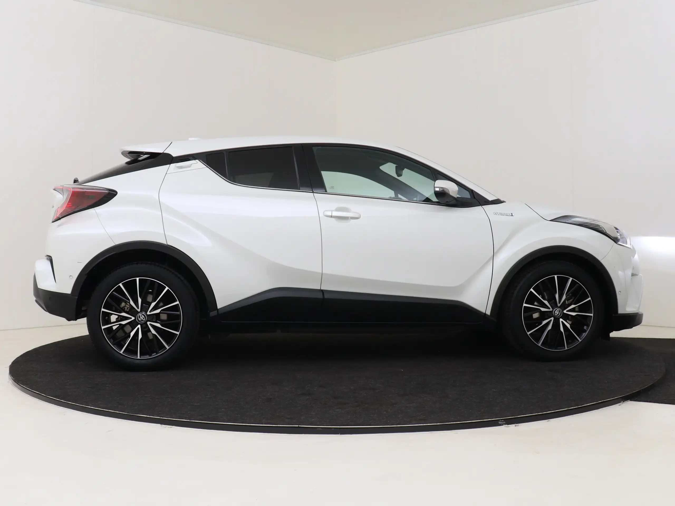 Toyota - C-HR