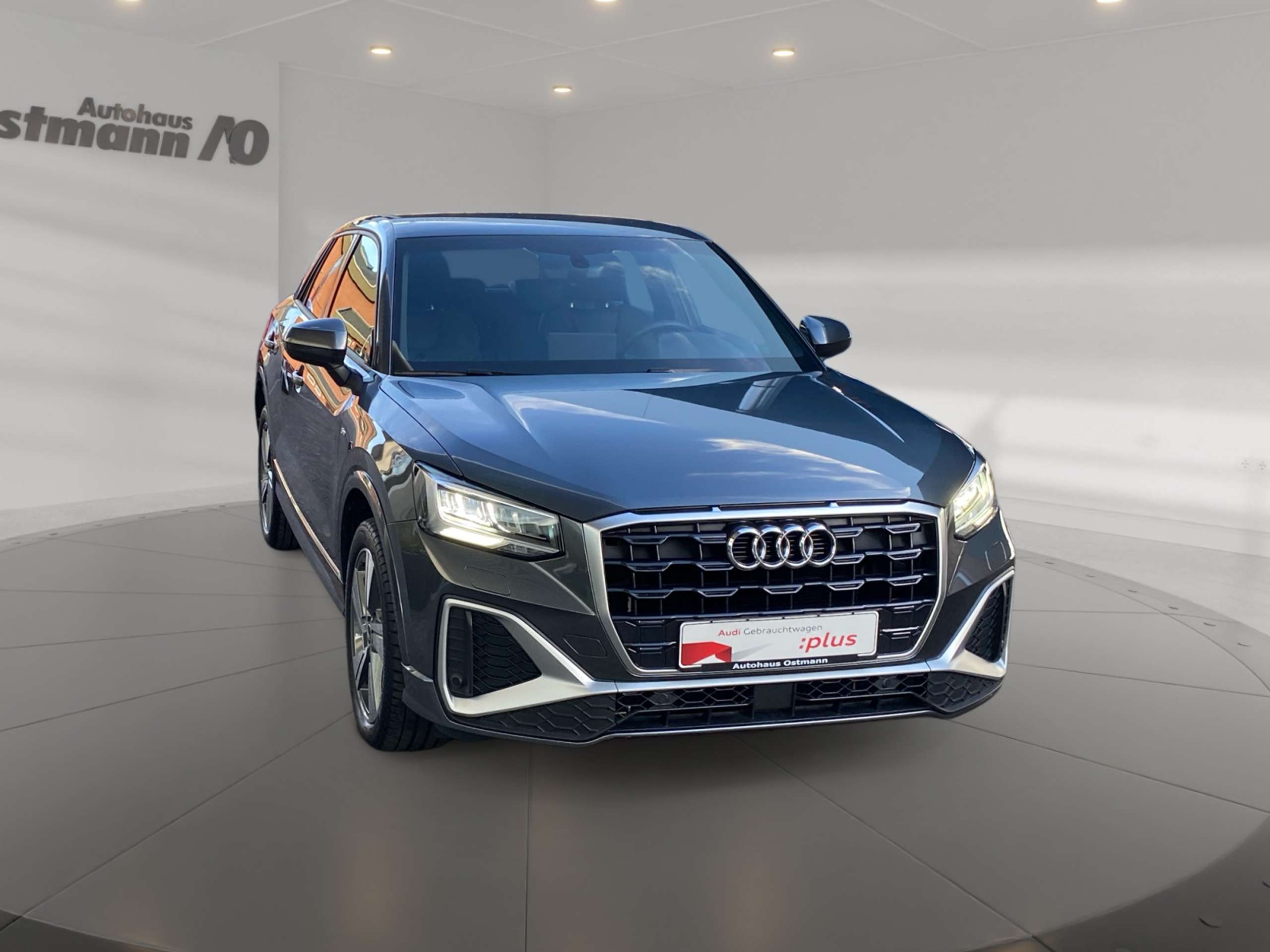 Audi - Q2