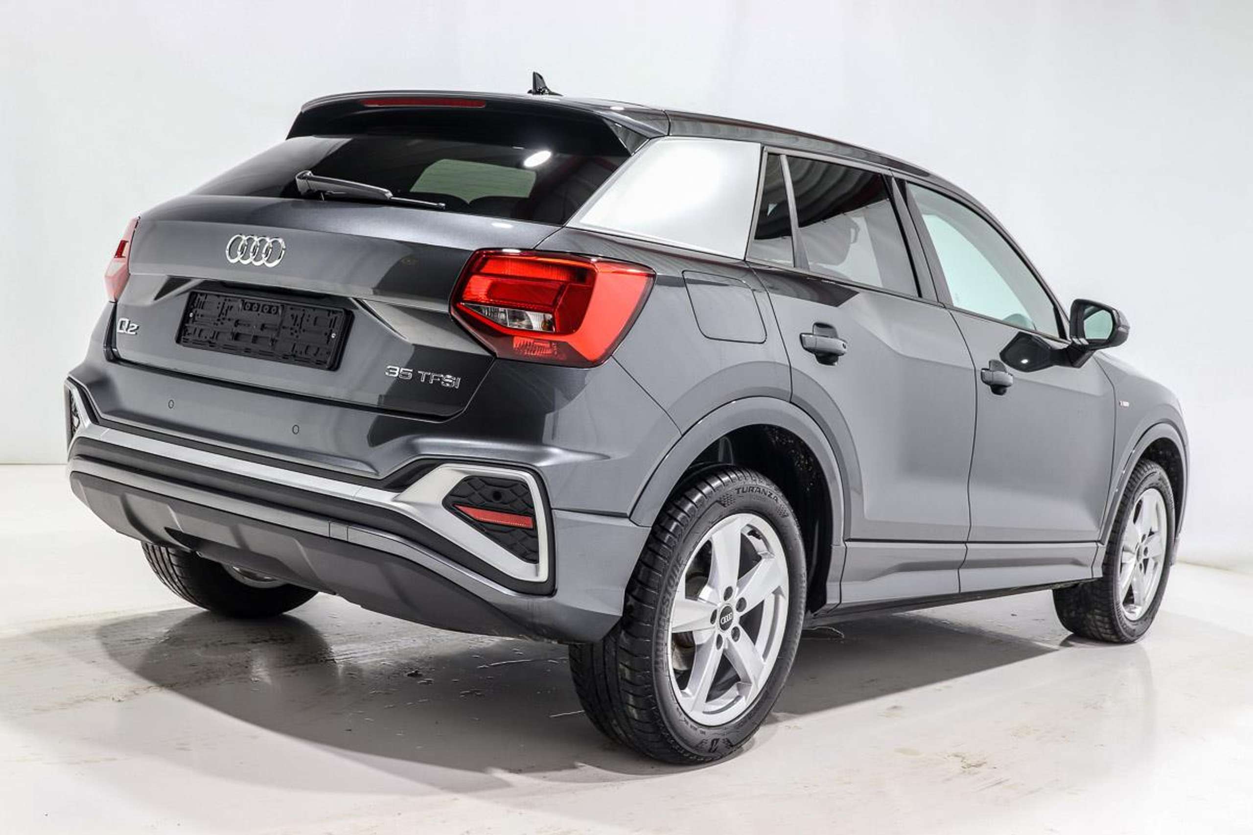 Audi - Q2