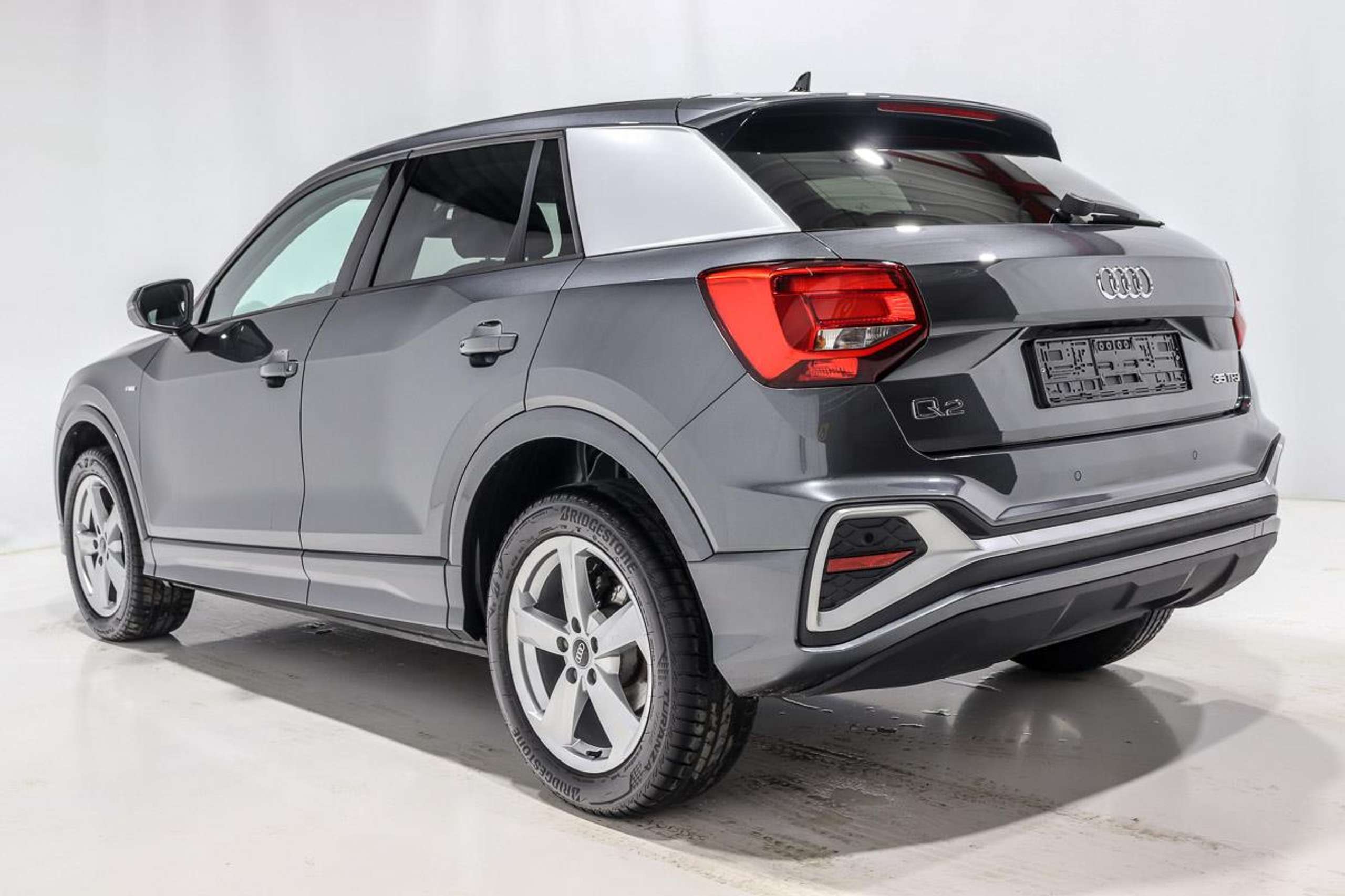 Audi - Q2