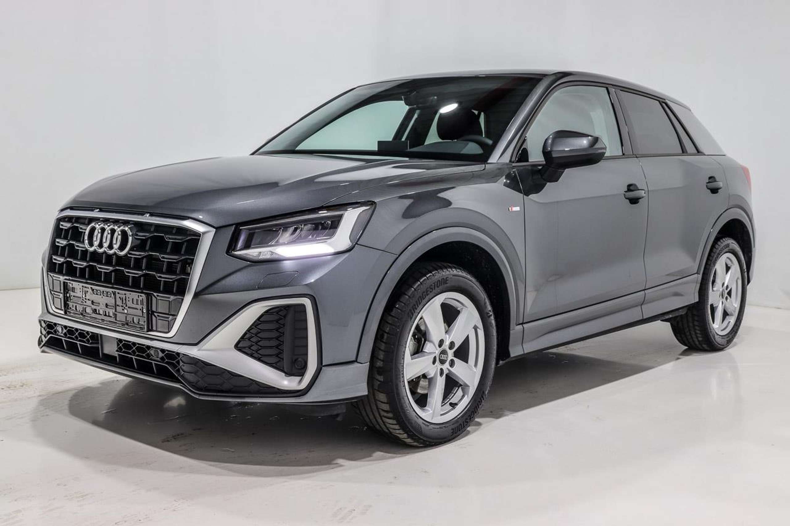 Audi - Q2