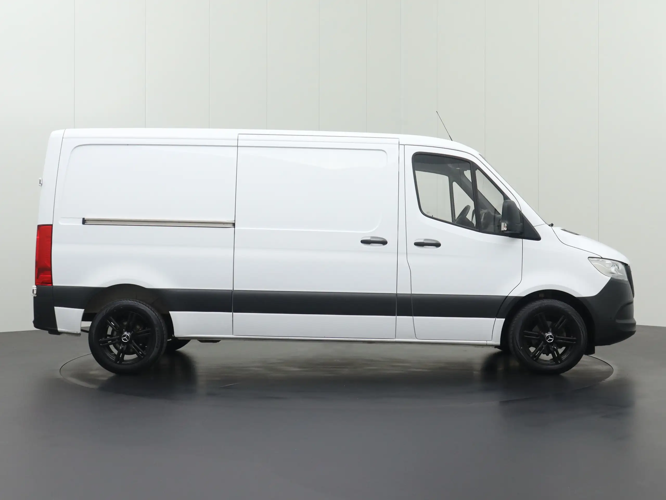 Mercedes-Benz - Sprinter