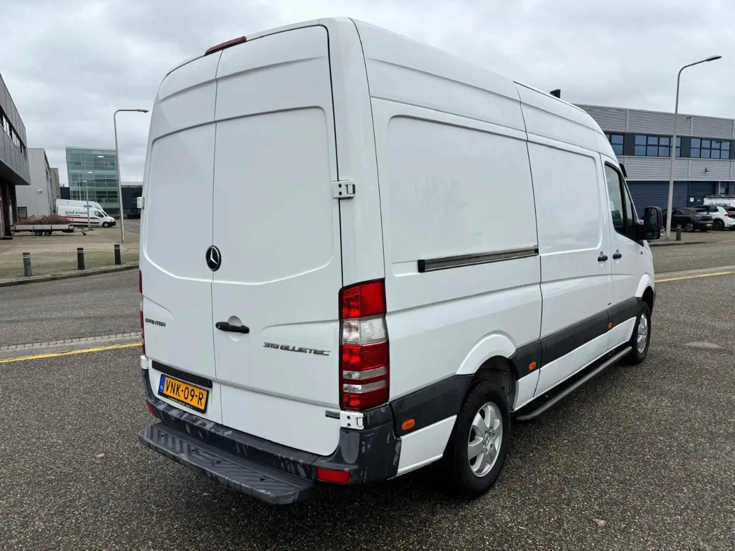 Mercedes-Benz - Sprinter