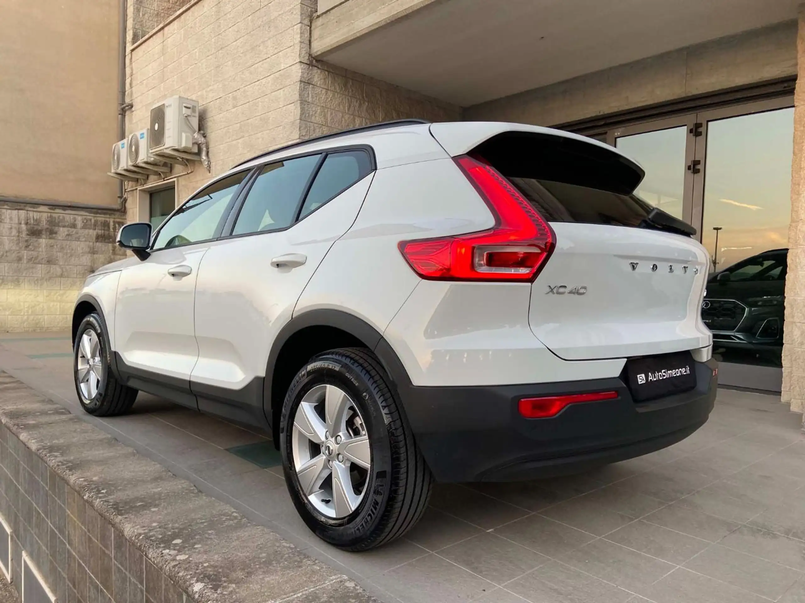 Volvo - XC40