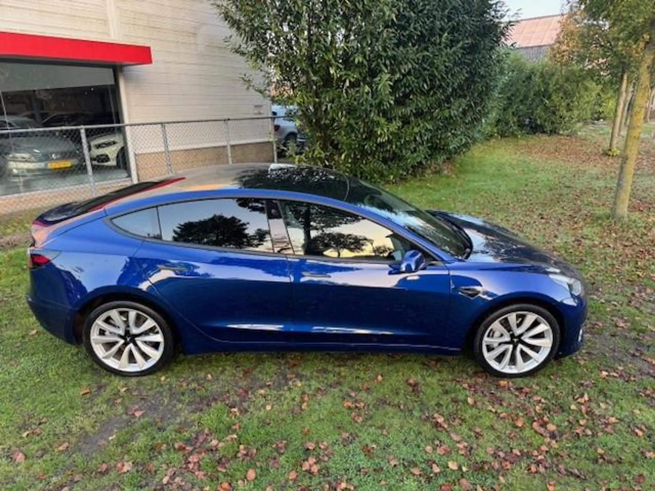 Tesla - Model 3