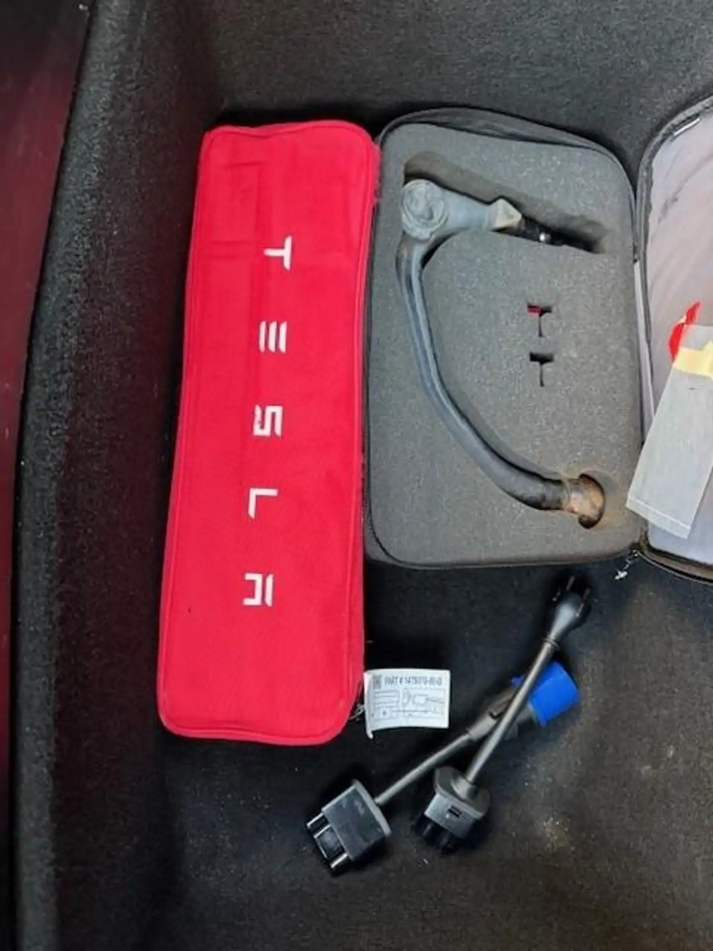 Tesla - Model 3