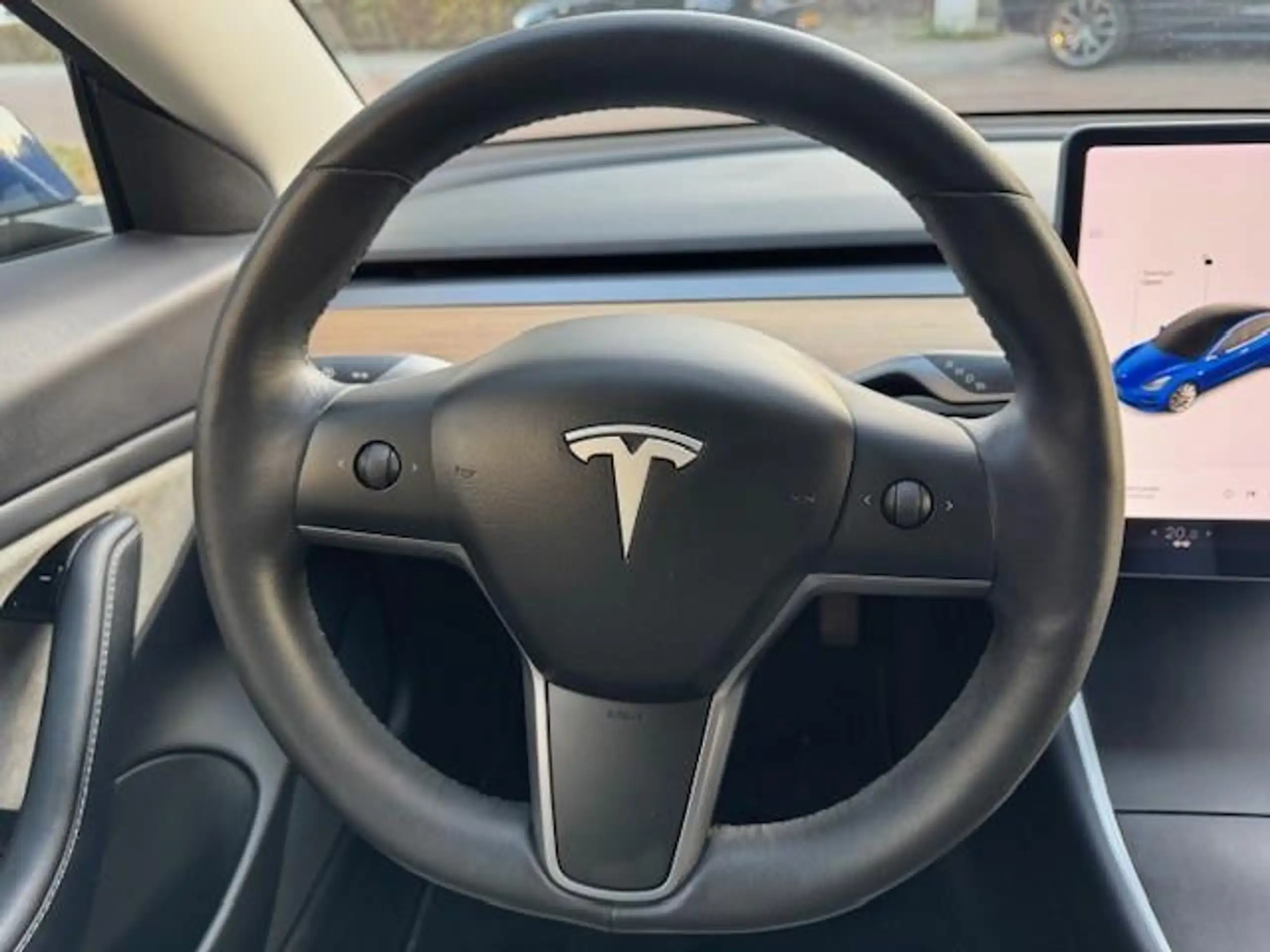 Tesla - Model 3