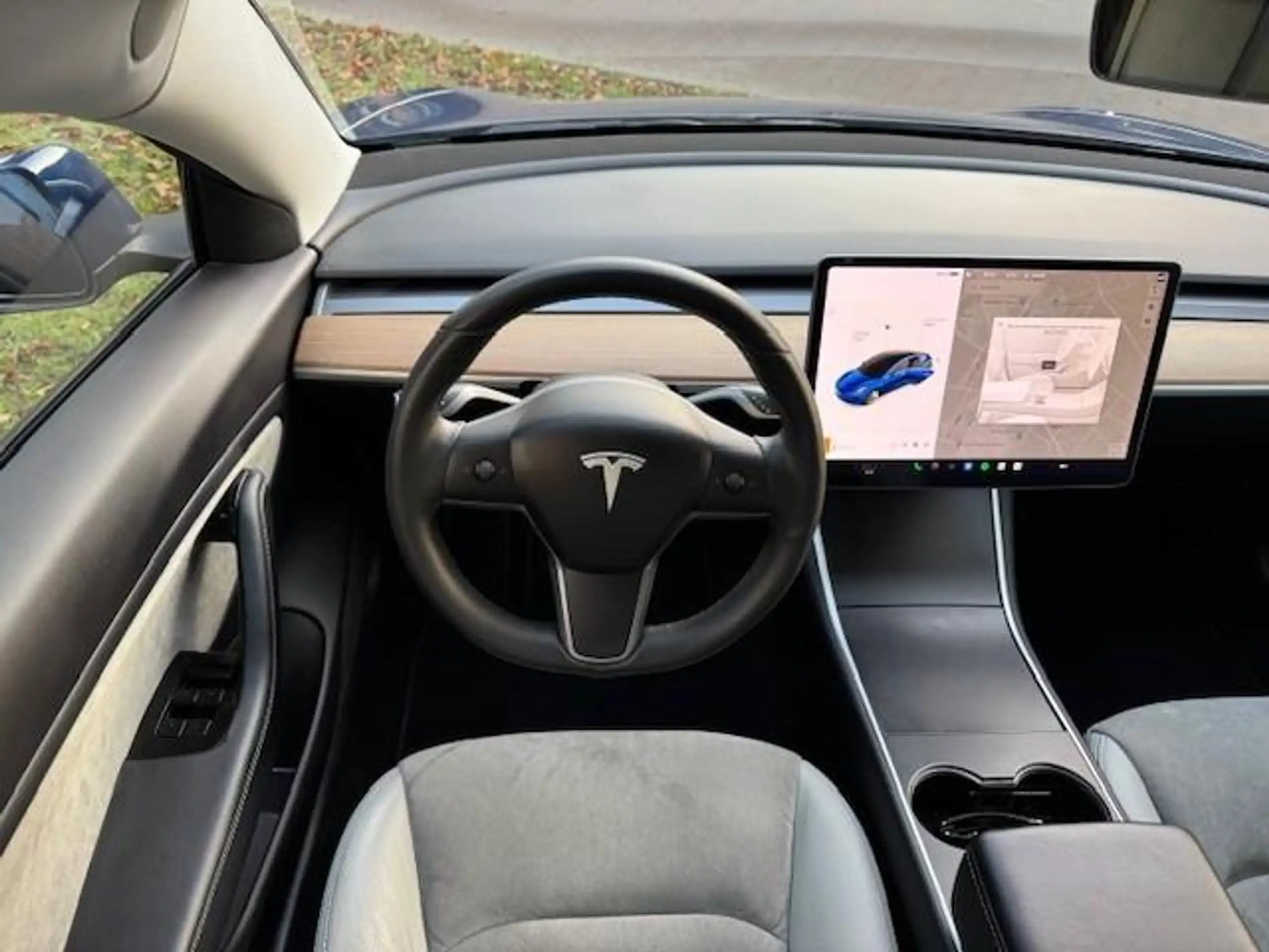 Tesla - Model 3