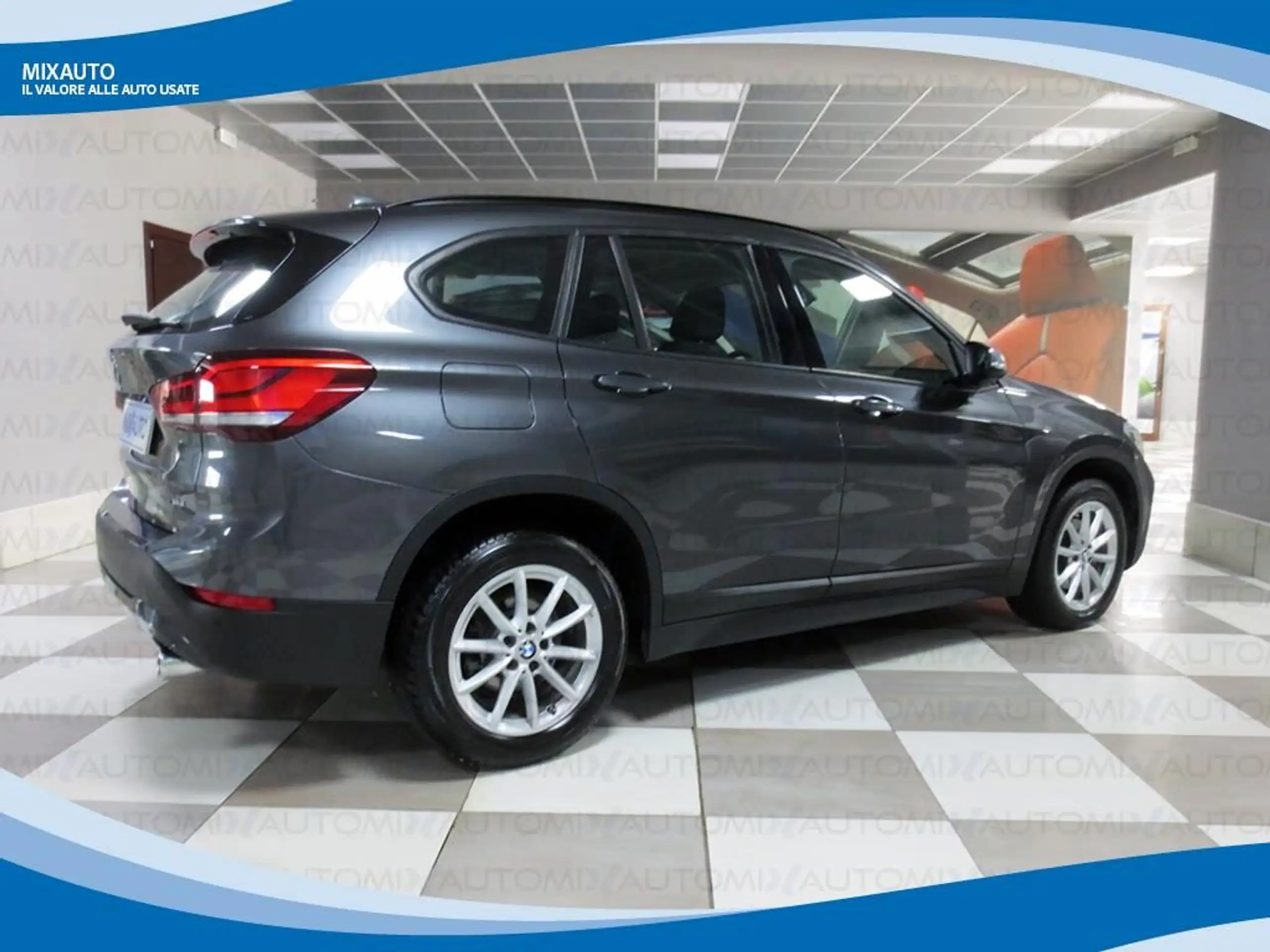 BMW - X1