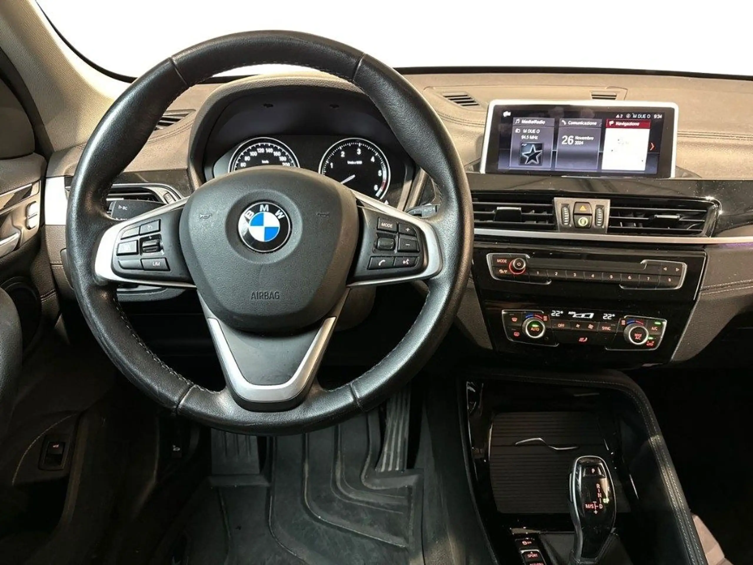 BMW - X1