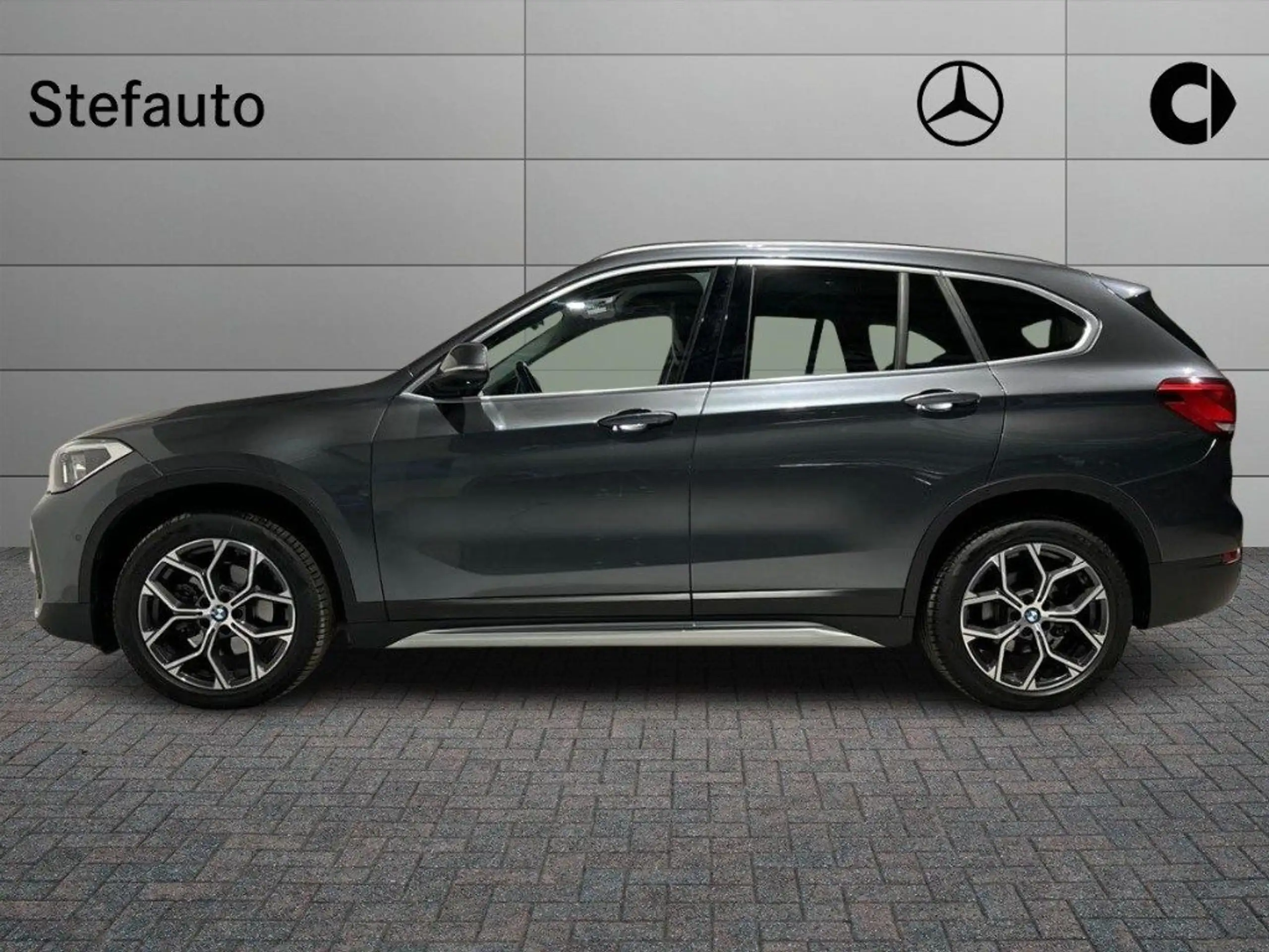 BMW - X1