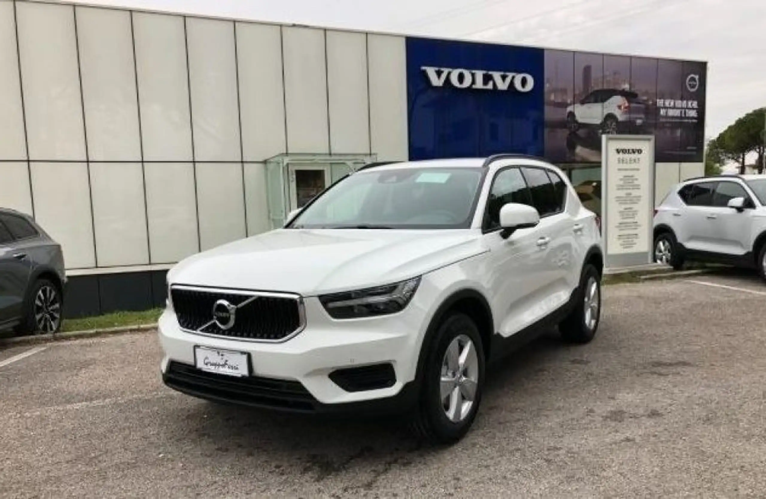 Volvo - XC40