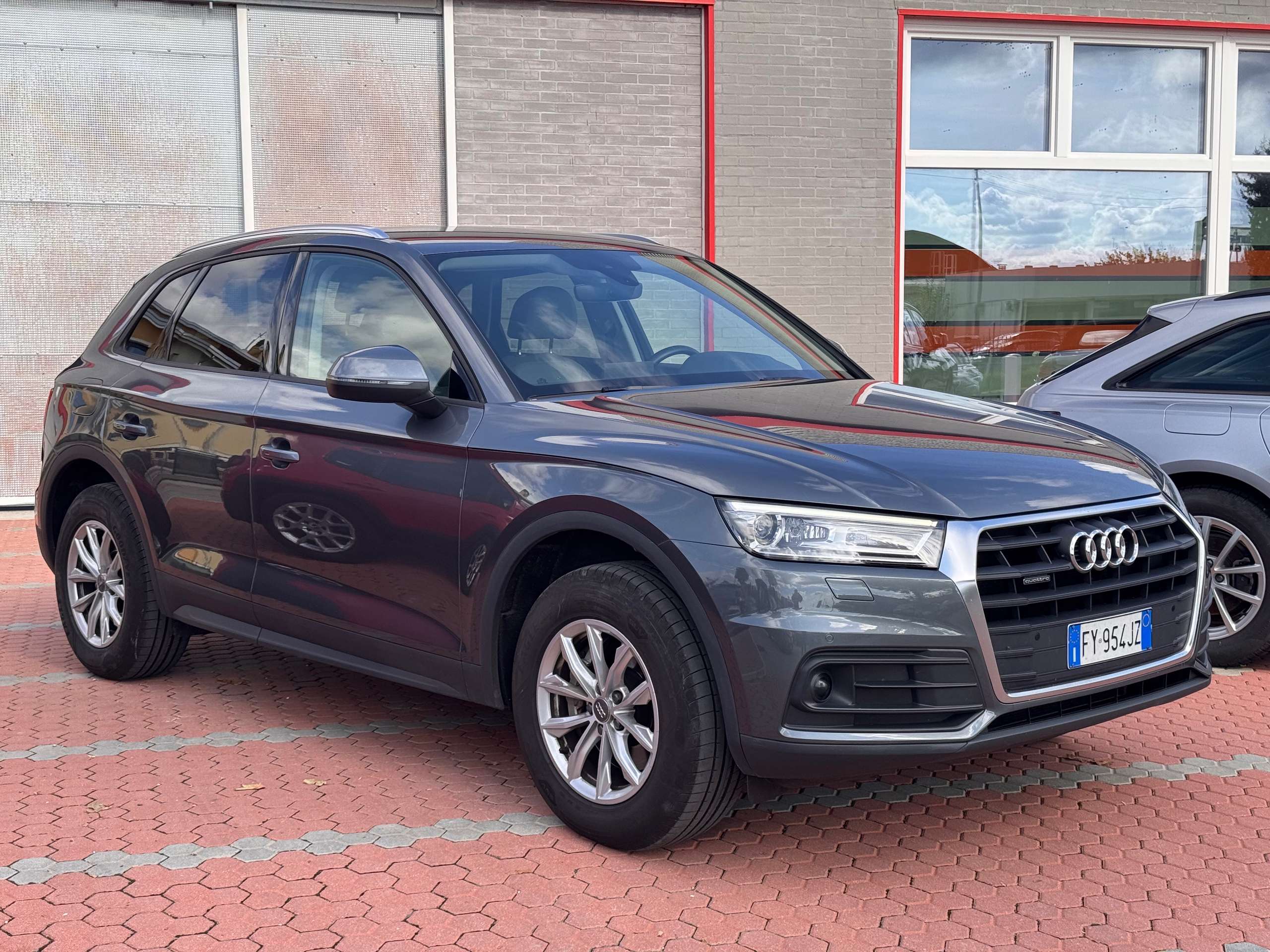 Audi - Q5