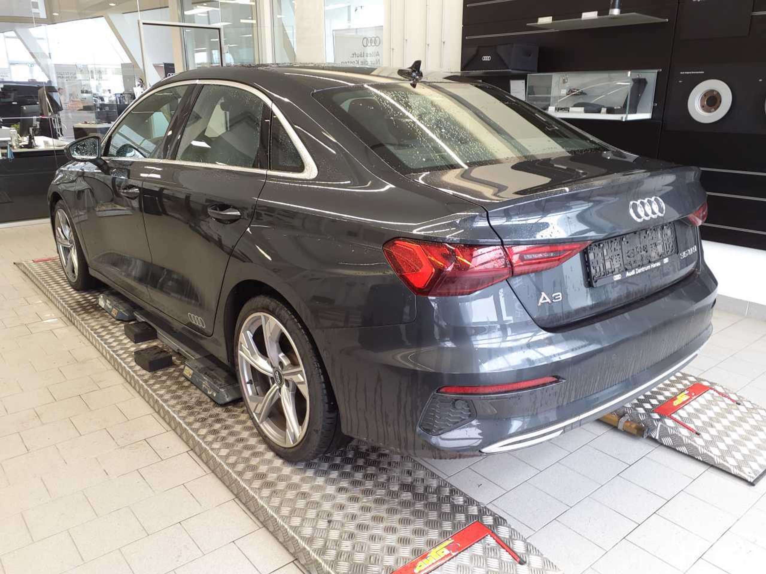 Audi - A3