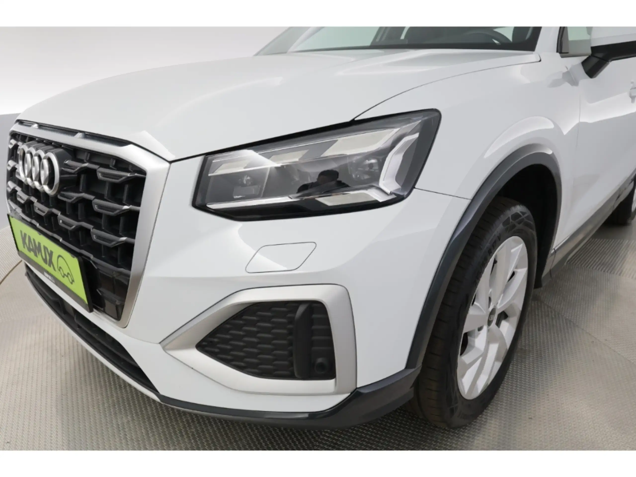 Audi - Q2