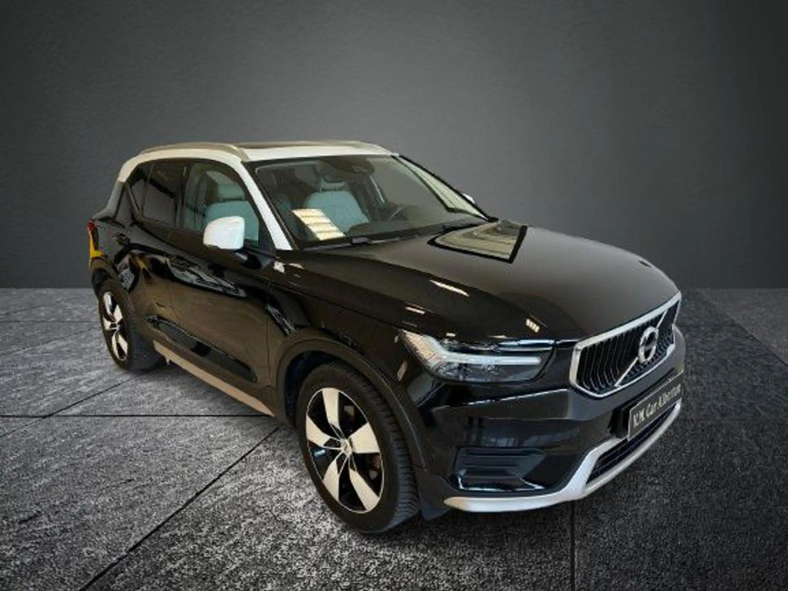 Volvo - XC40