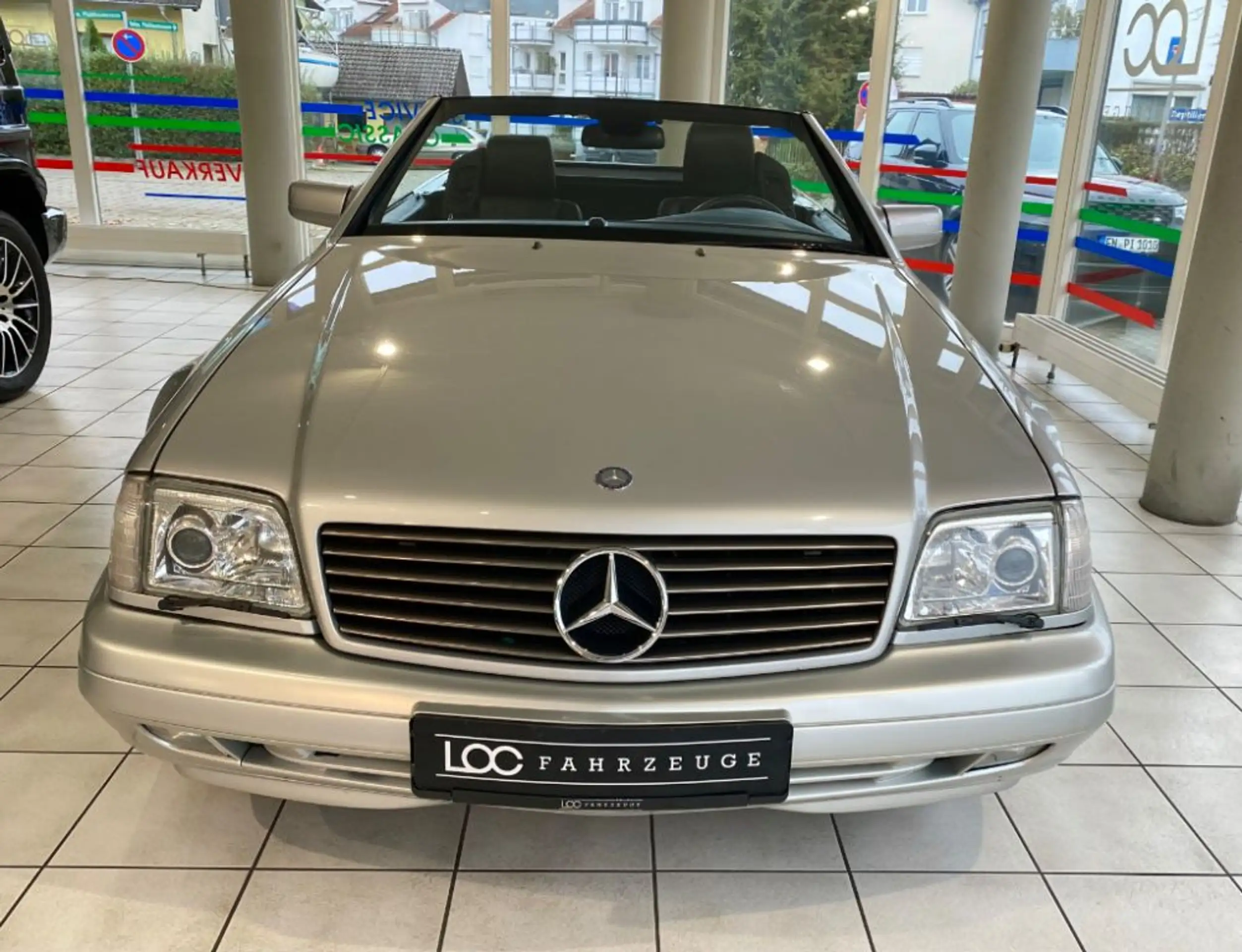 Mercedes-Benz - SL 320