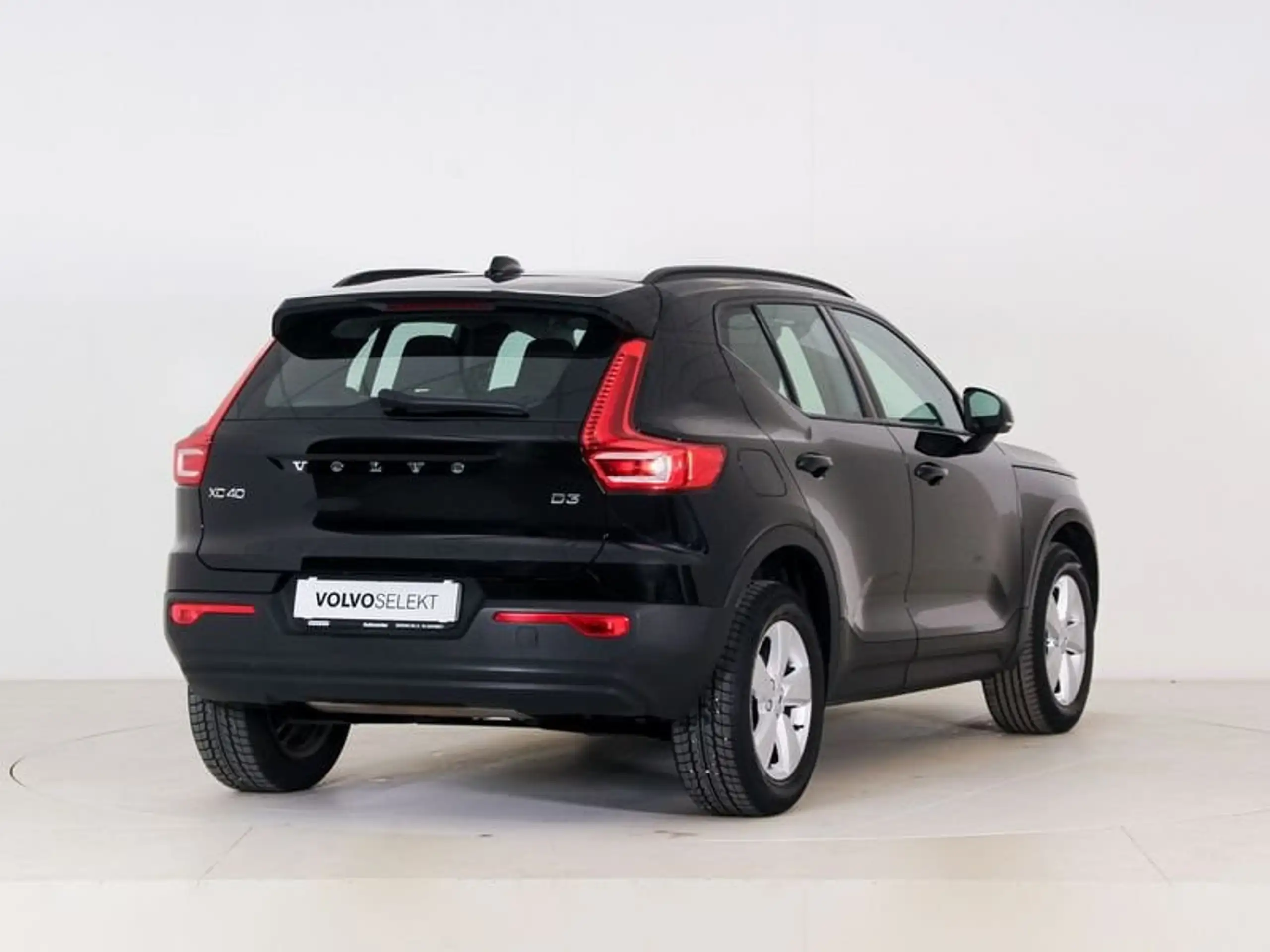 Volvo - XC40