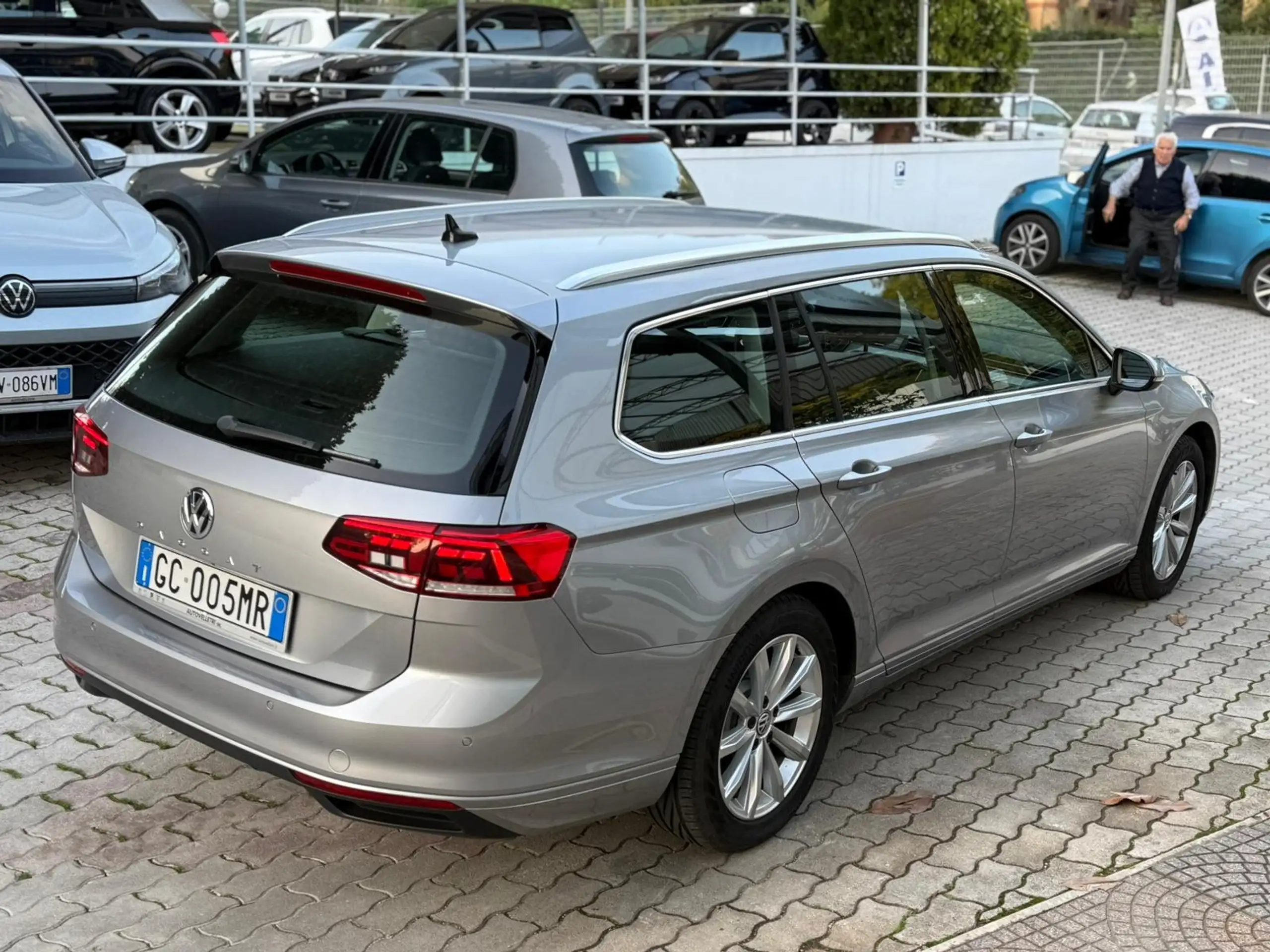 Volkswagen - Passat Variant