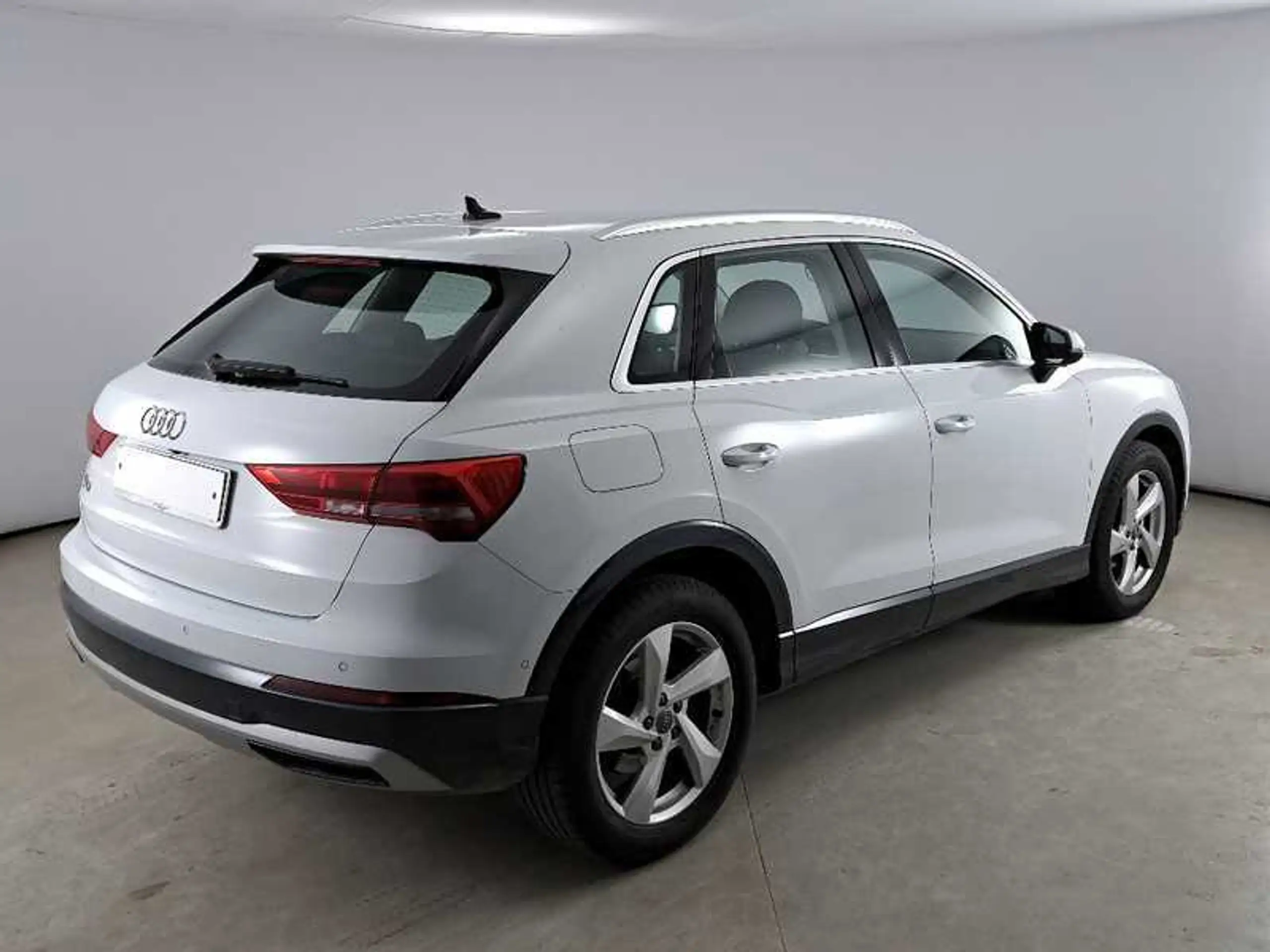 Audi - Q3