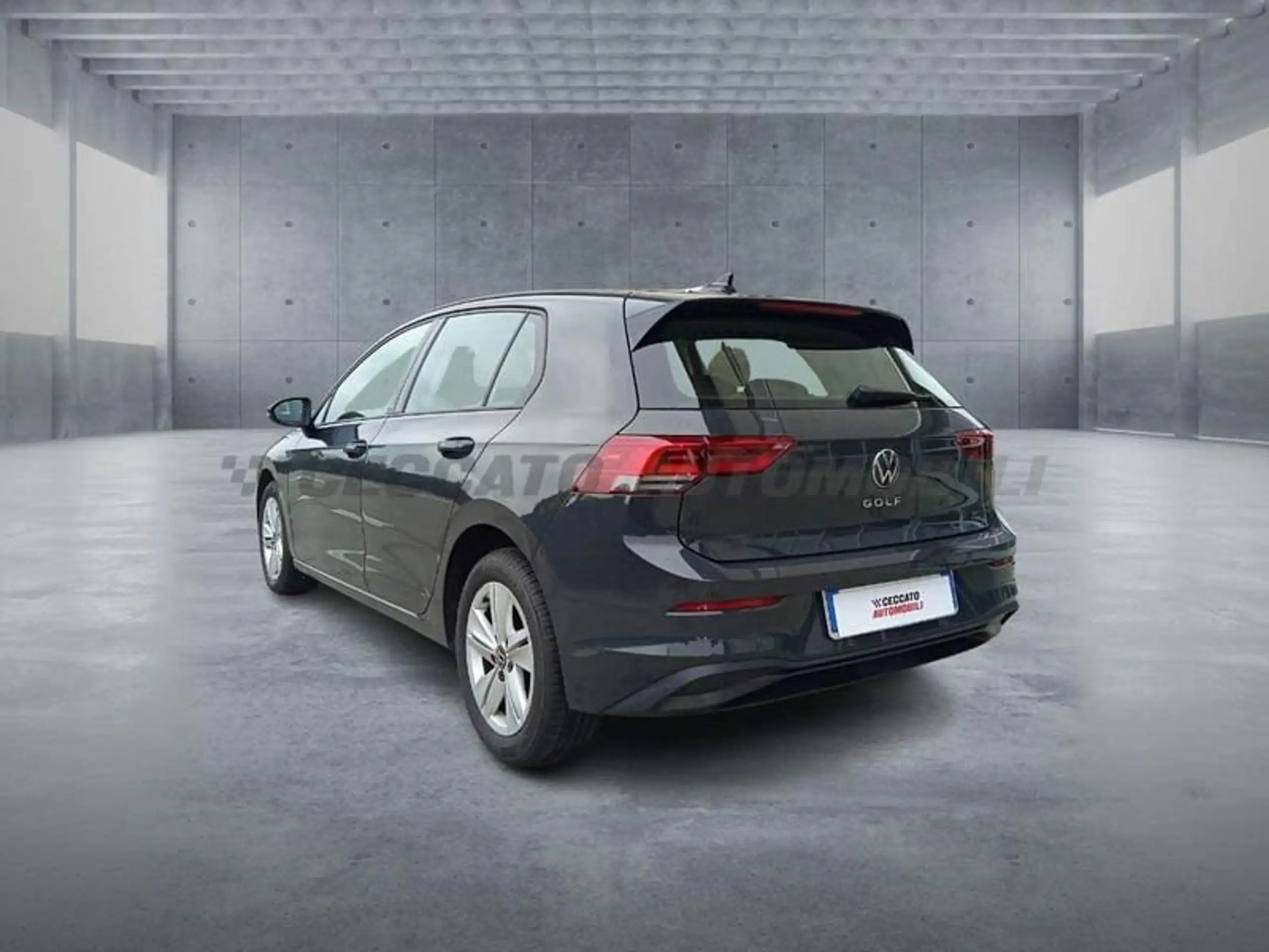 Volkswagen - Golf