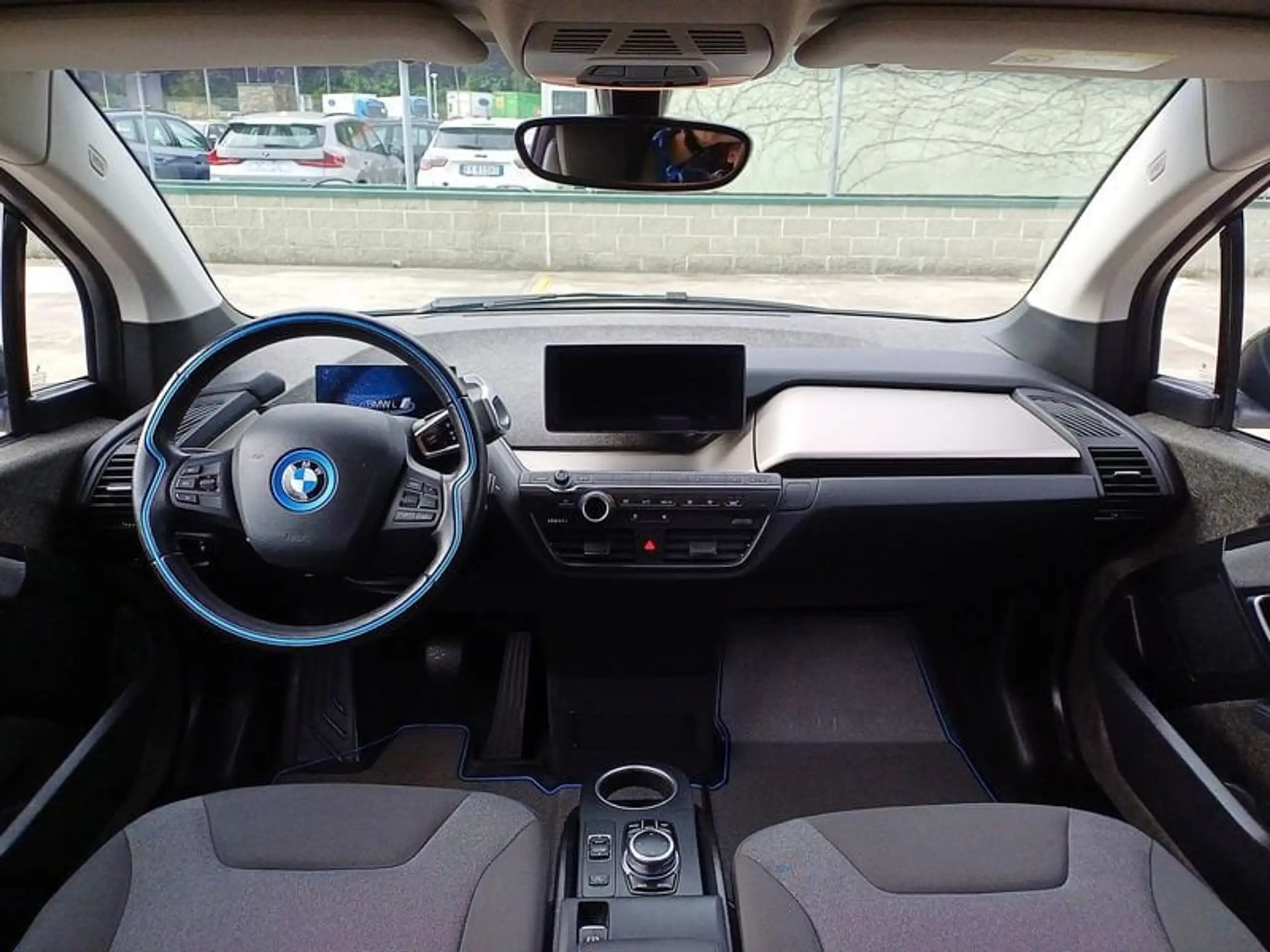 BMW - i3