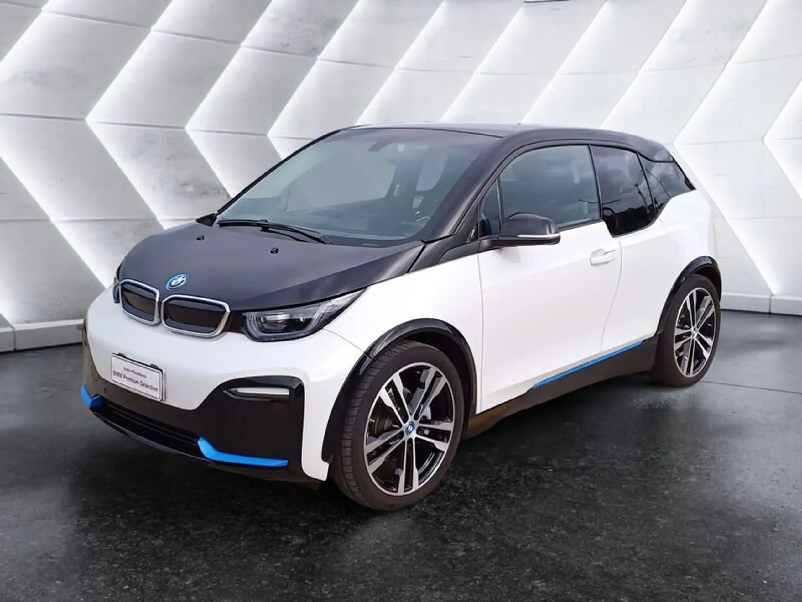 BMW - i3