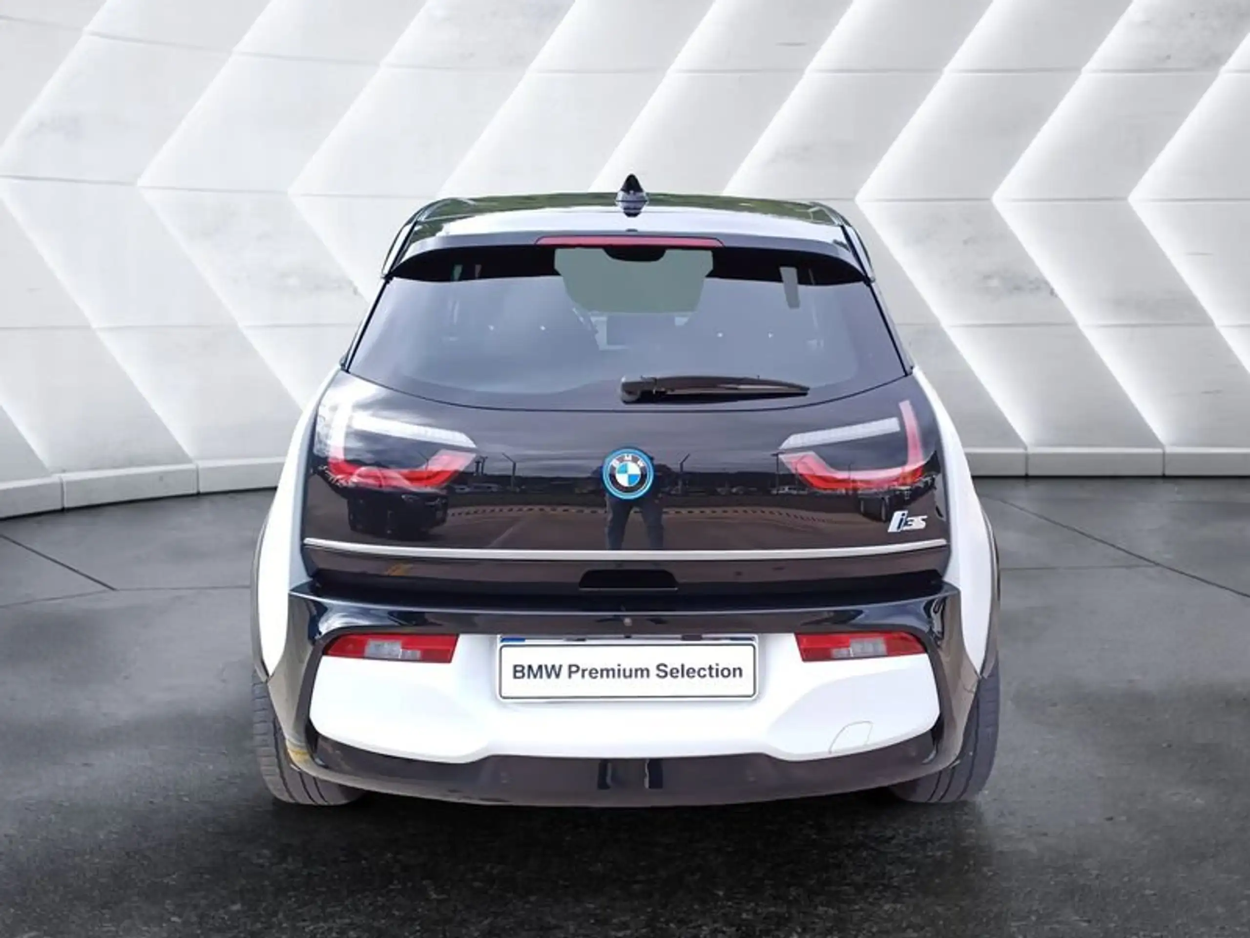 BMW - i3