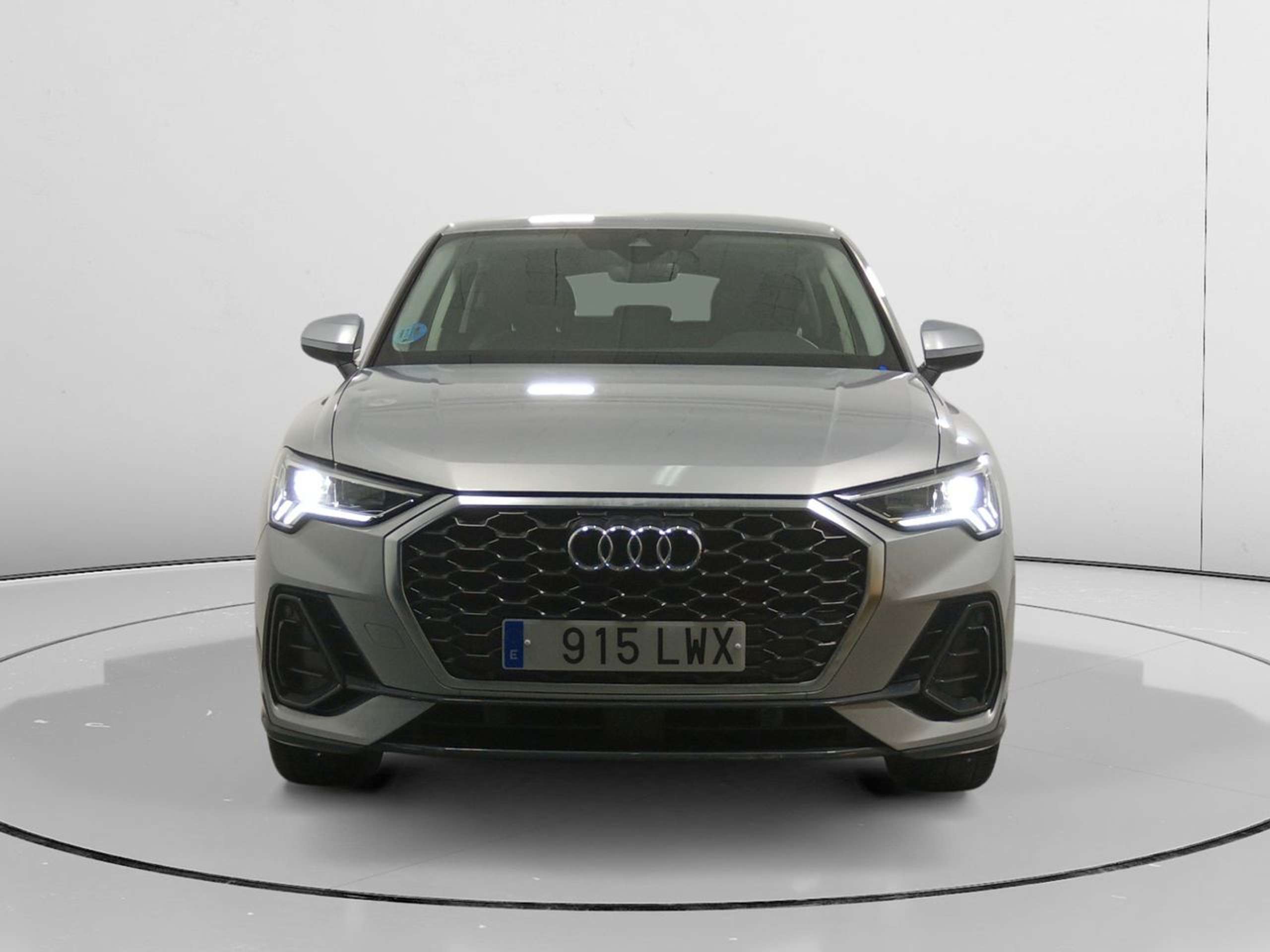 Audi - Q3