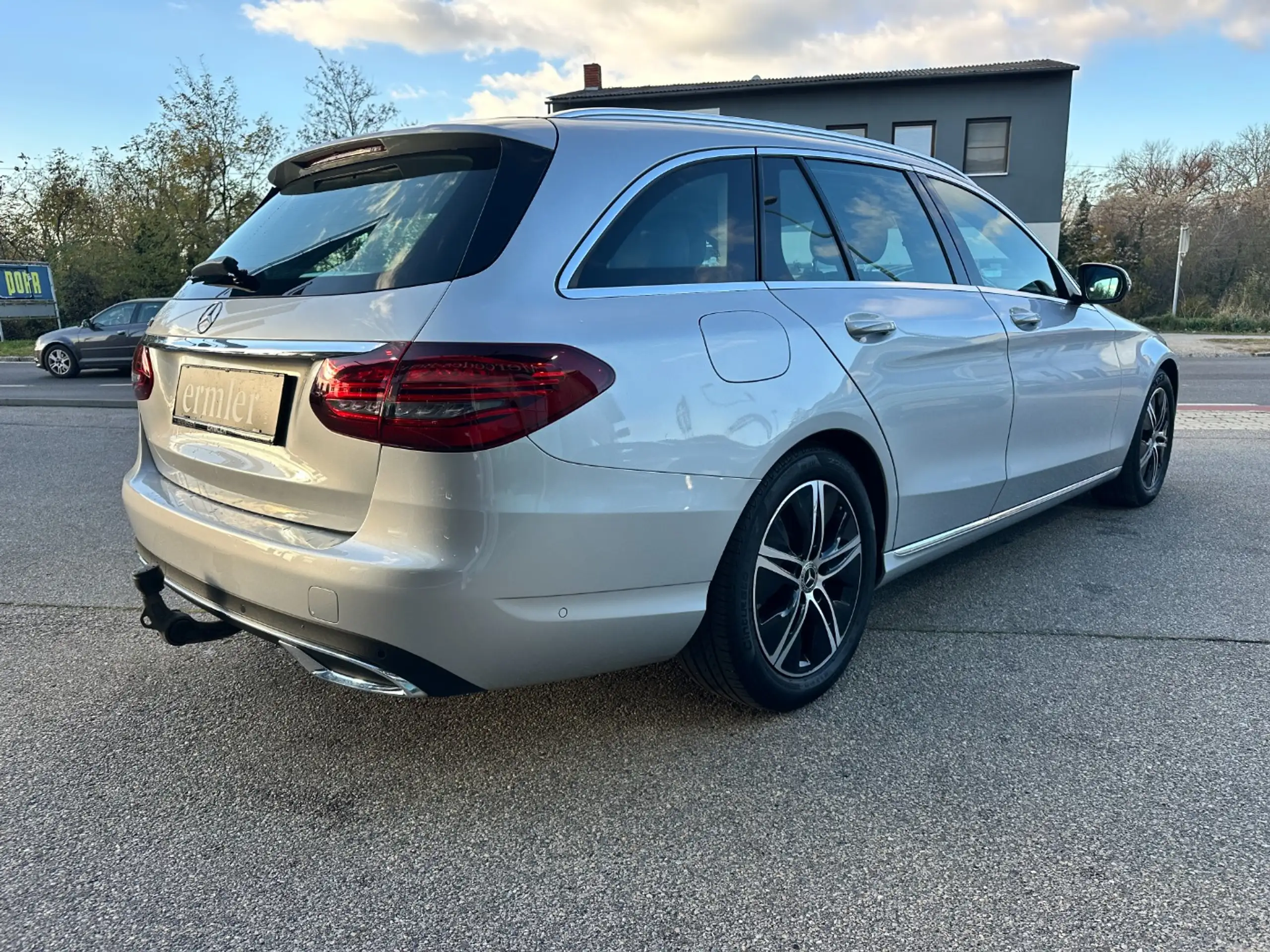 Mercedes-Benz - C 220