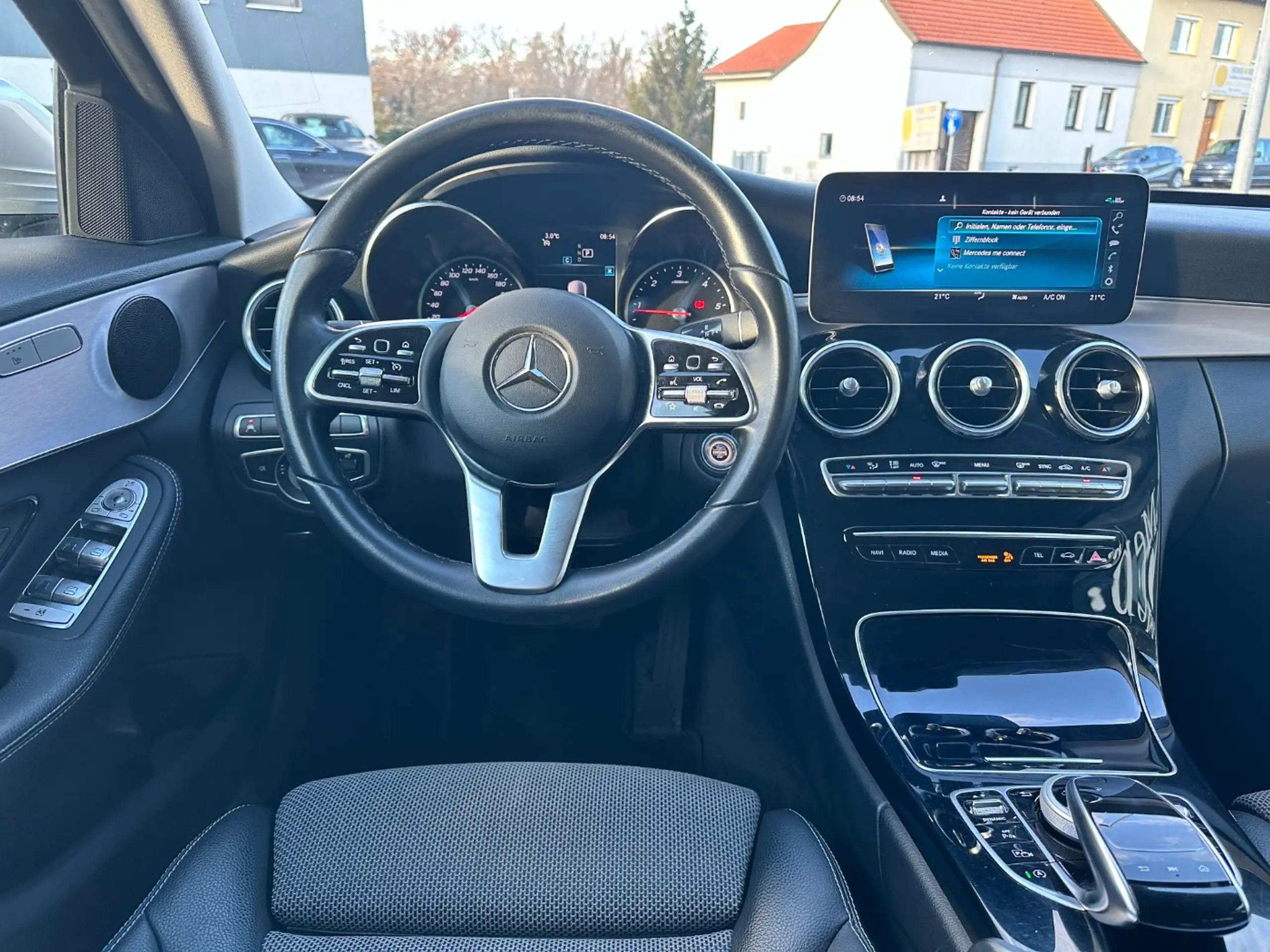 Mercedes-Benz - C 220