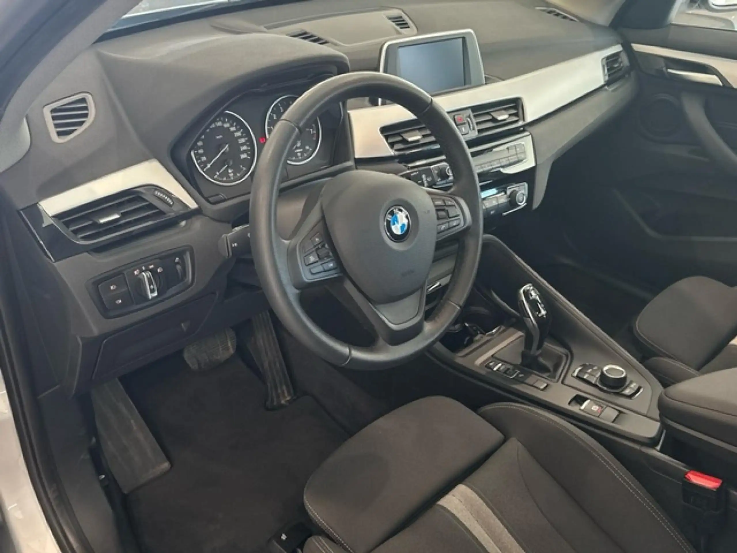 BMW - X1