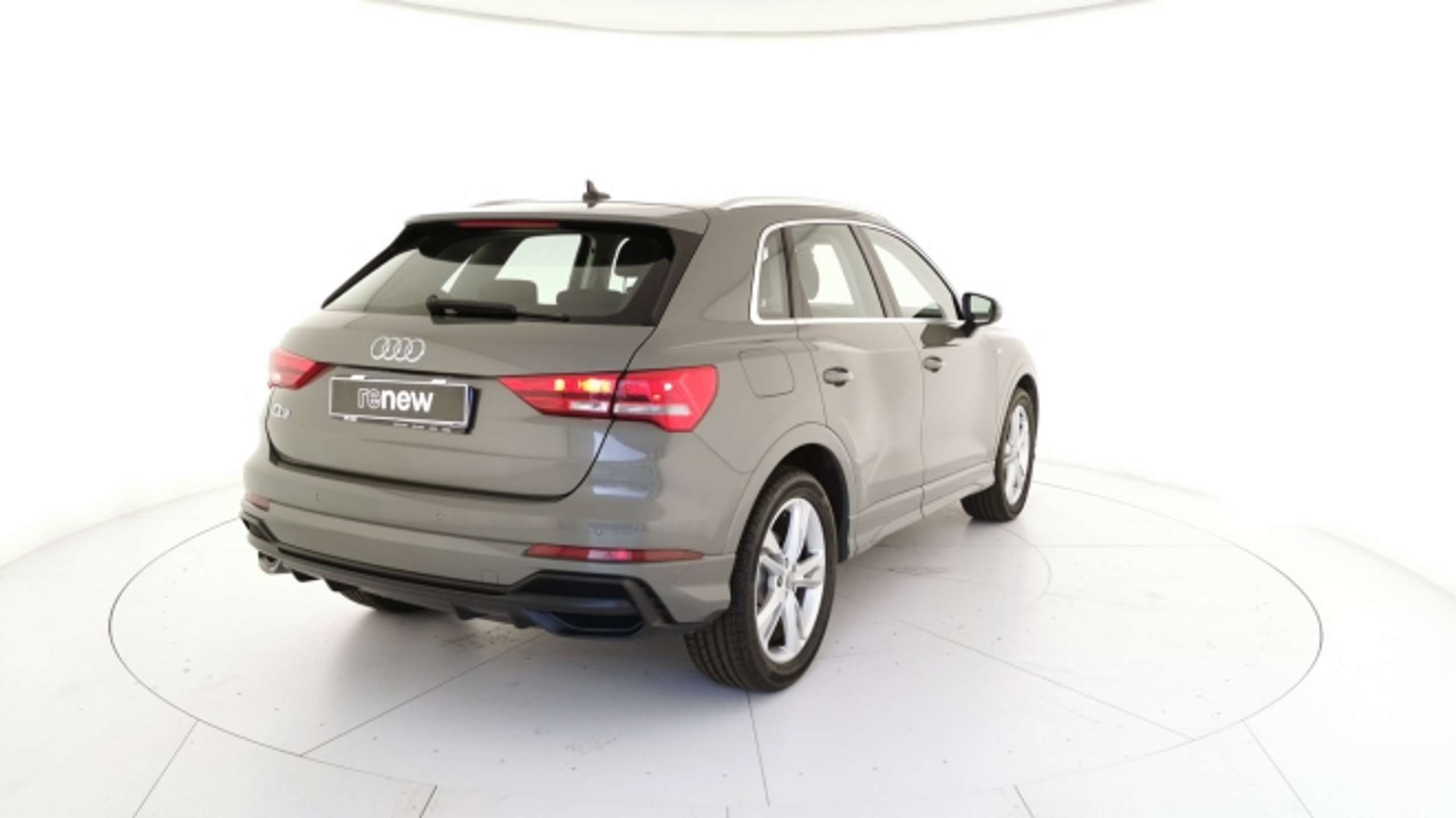 Audi - Q3