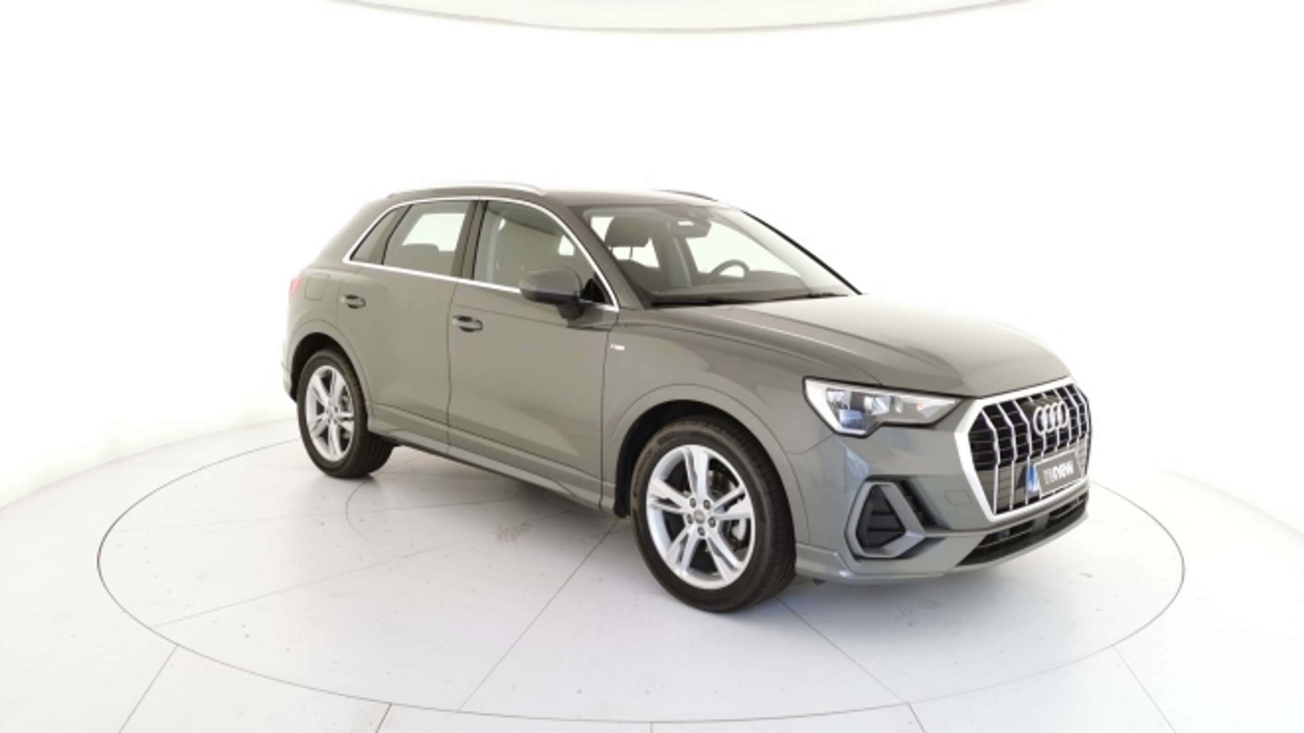 Audi - Q3