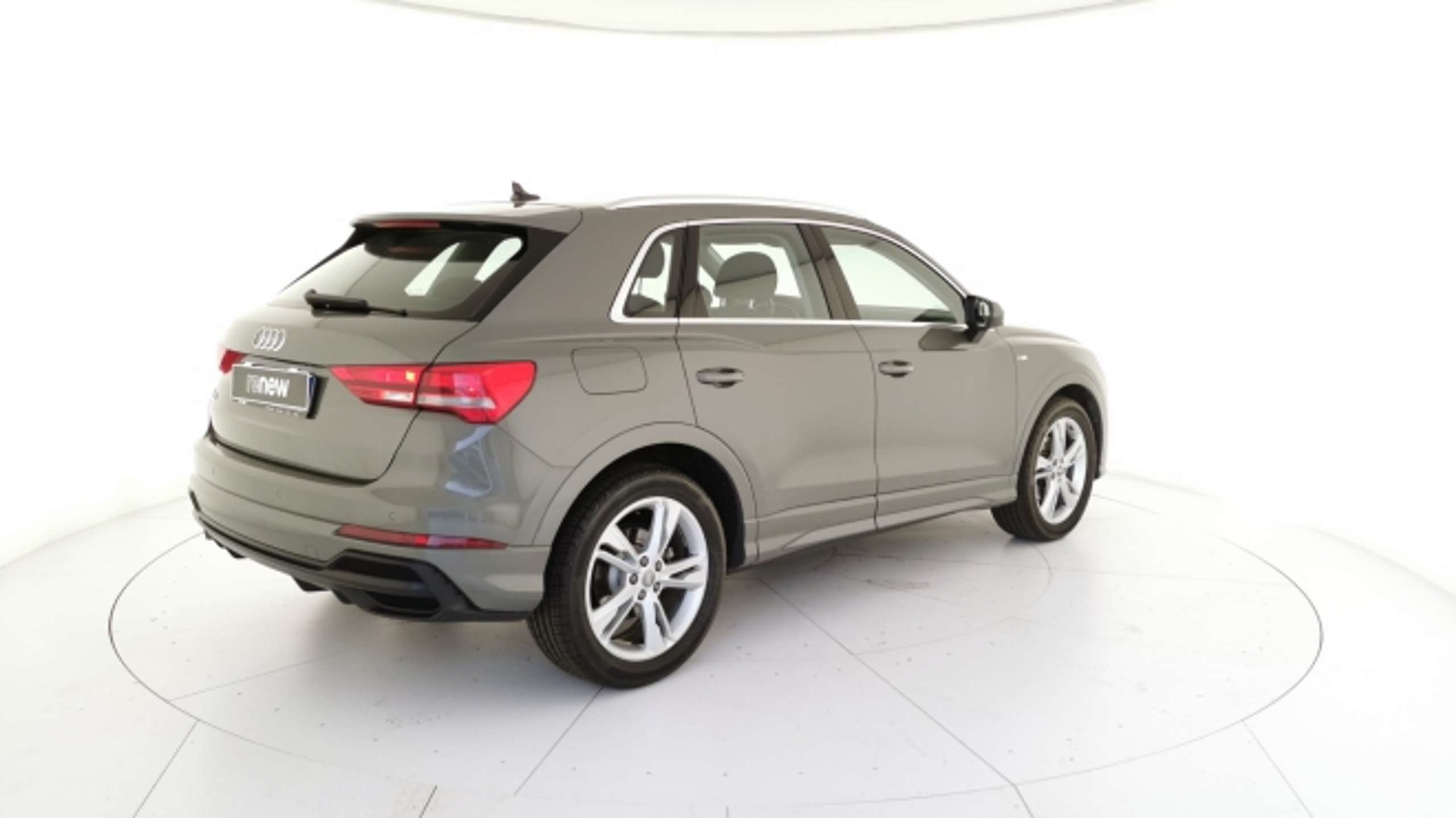 Audi - Q3